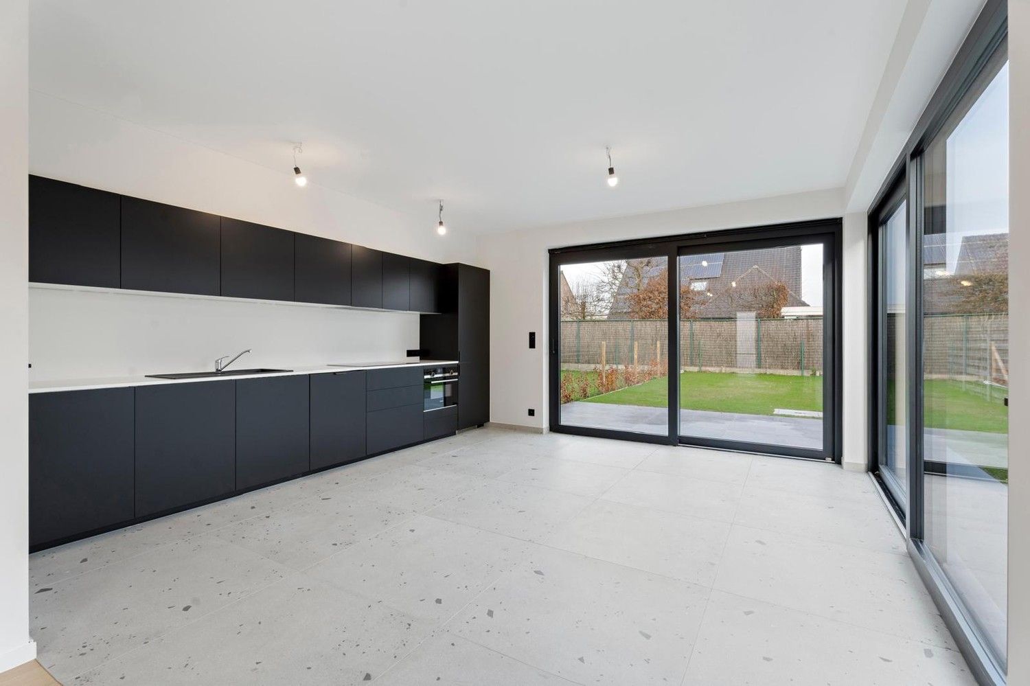 Top afgewerkte, energiezuinige woning met zonnige tuin! foto 4