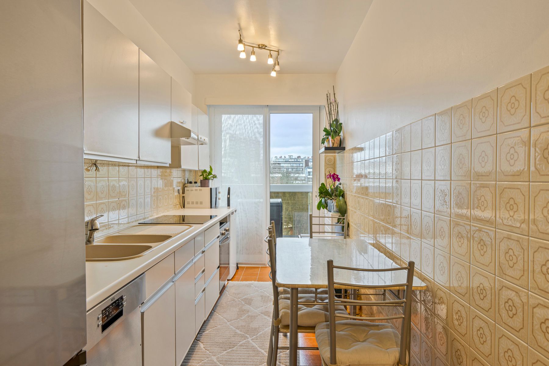 Instapklaar 2 slpk appartement in hartje Anderlecht! foto 4