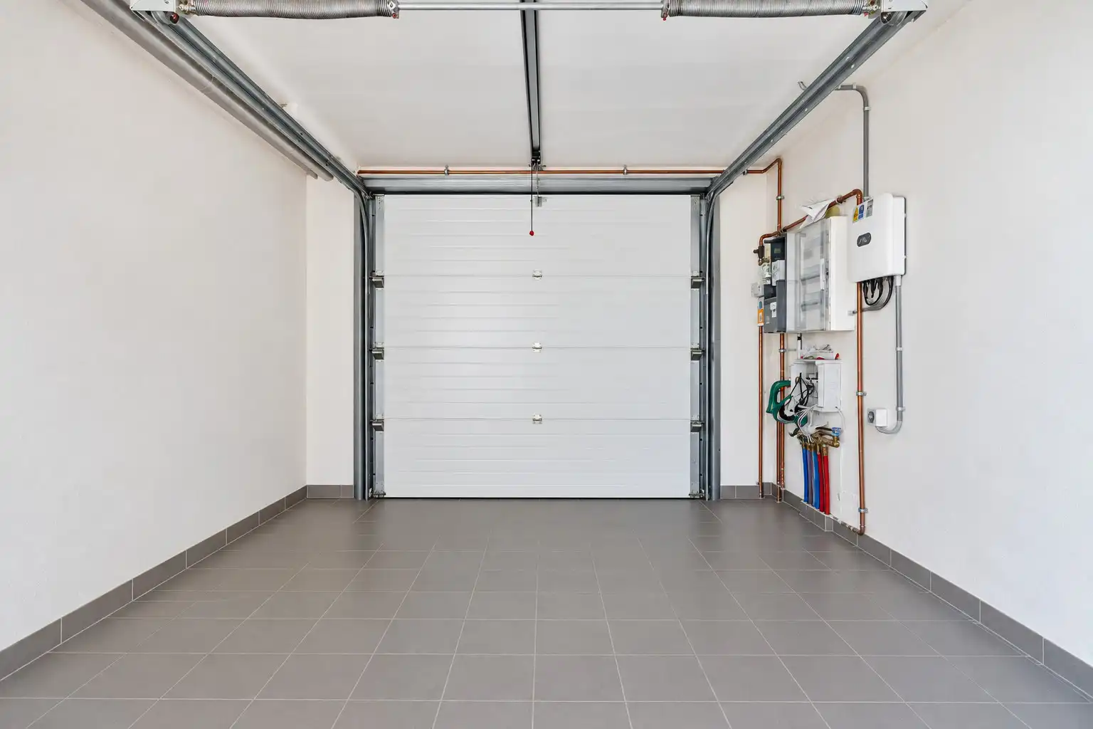 RECENTE HEDENDAAGSE WONING OP 5A12CA MET 3 SLK TE GUIGOVEN. INTERESSANT INVESTERINGSPAND. foto 10
