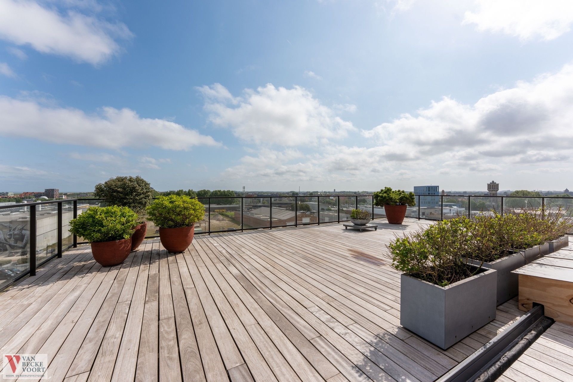 Stijlvol appartement met dakterras foto 13