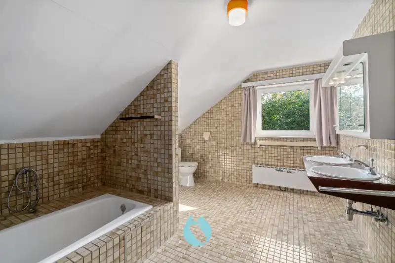 Unieke villa in rustige, groene omgeving op 1.947m² foto 22