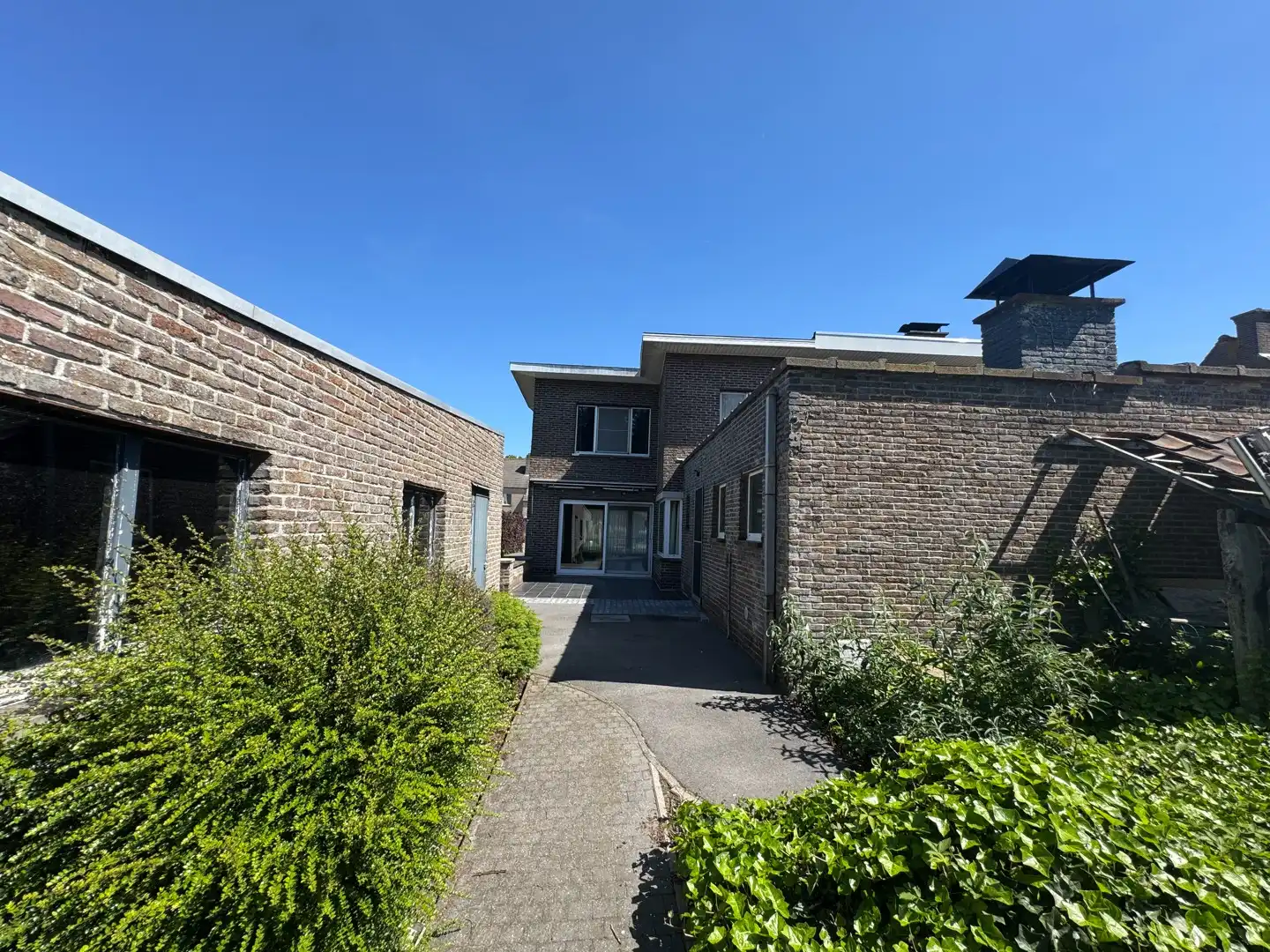 Karaktervolle halfopen woning met zonnige tuin in Balgerhoeke foto 13