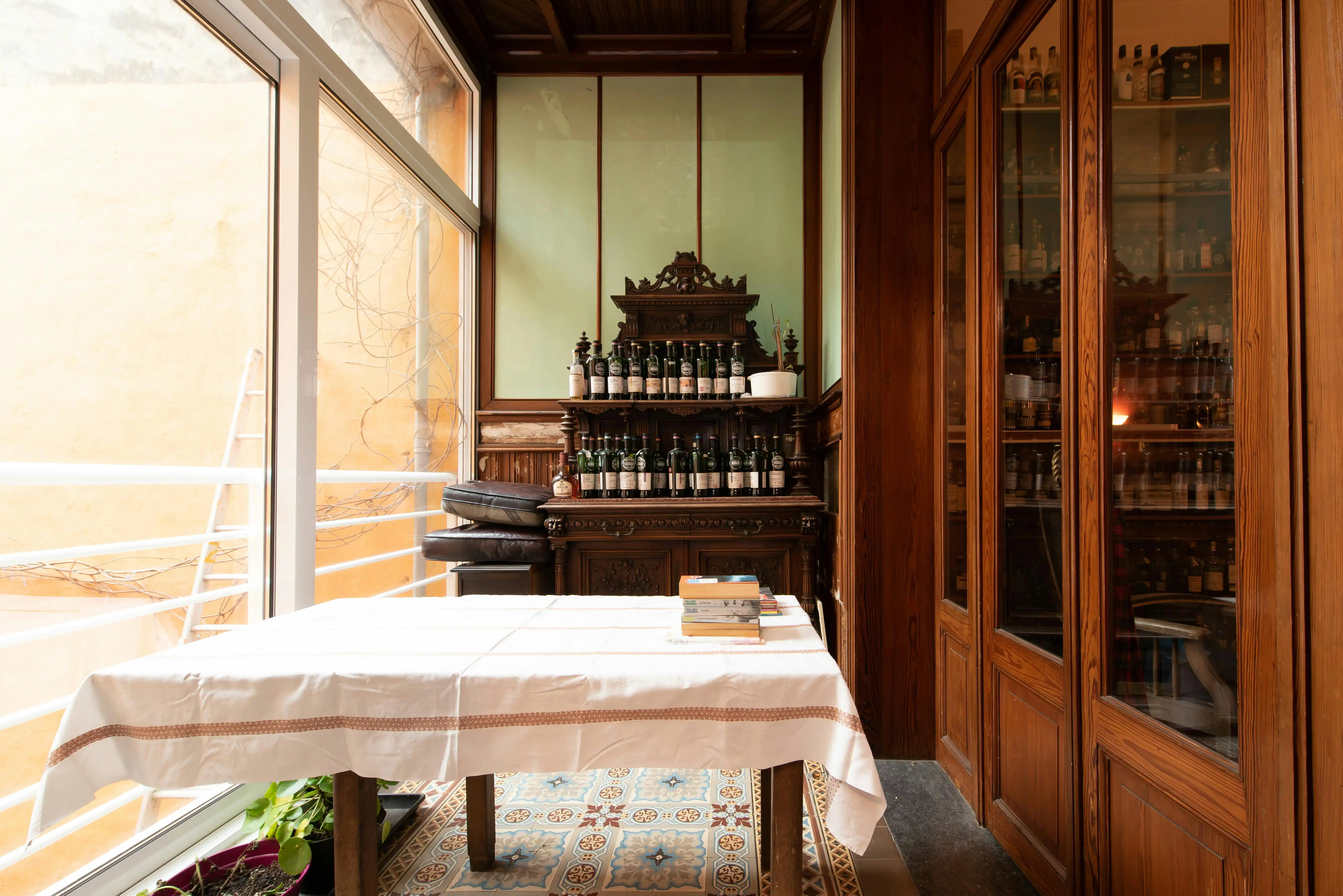 Charmant herenhuis te koop te Oostende met veel mogelijkheden foto 7