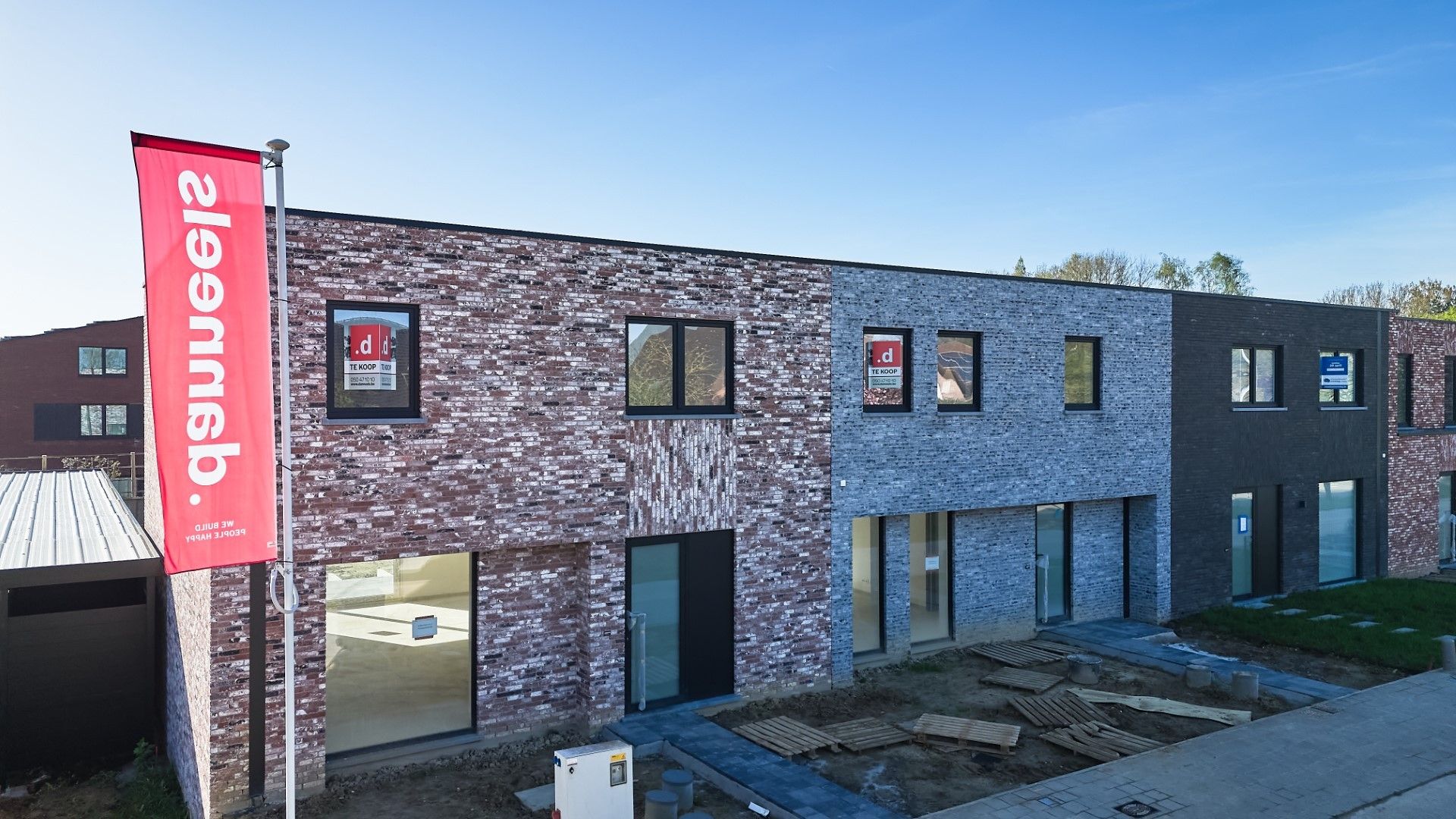 Halfopen bebouwing met 3 slpk's, zuid gerichte tuin en carport foto 6