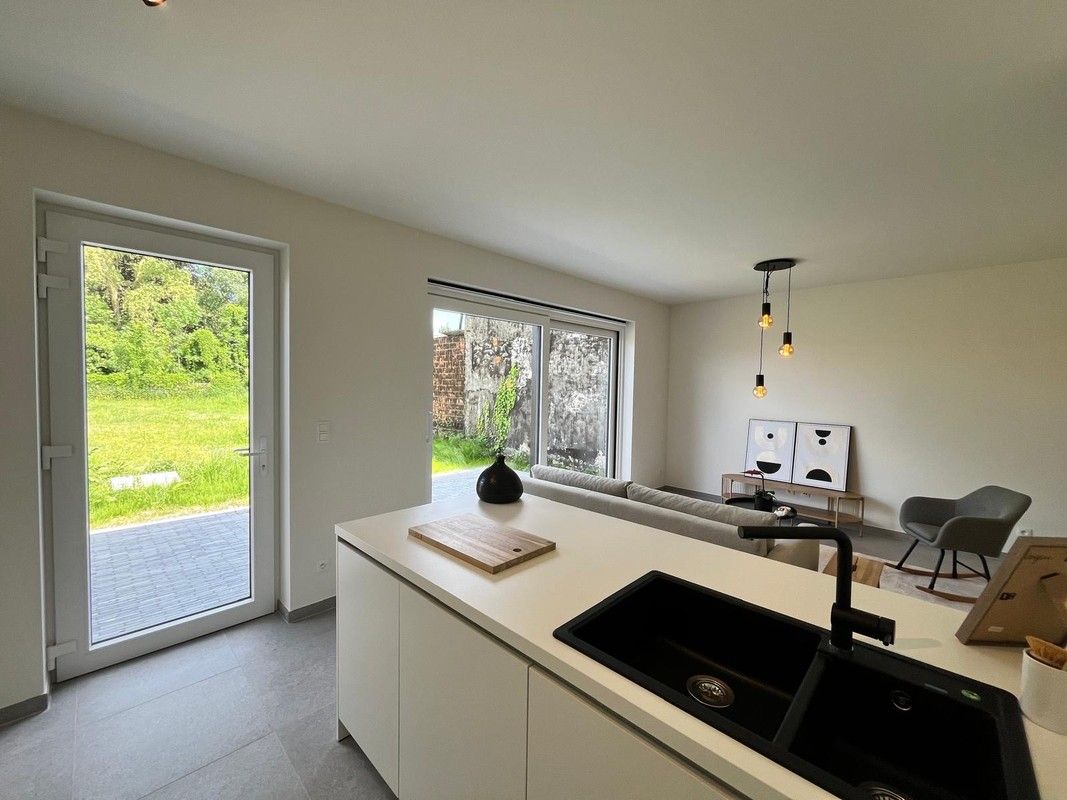 Moderne nieuwbouwwoningen met hedendaags comfort te Puurs- Sint- Amands. foto 6