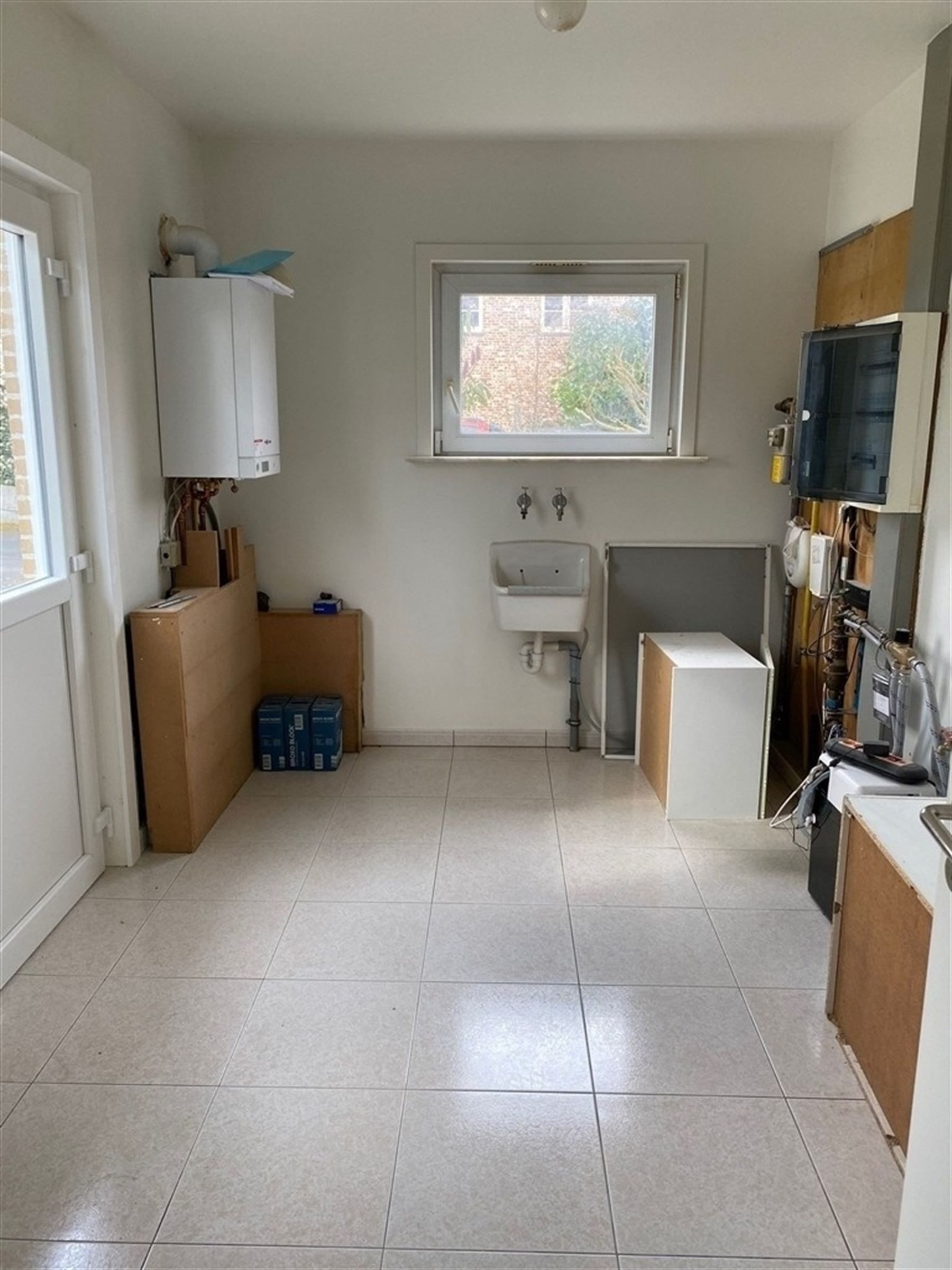 Ruime, comfortabele villa met aangename tuin foto 17