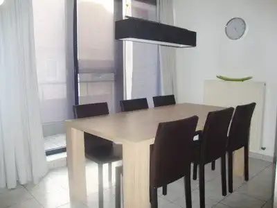 Mooi Duplex-appartement met autostaanplaats te Hasselt foto 5