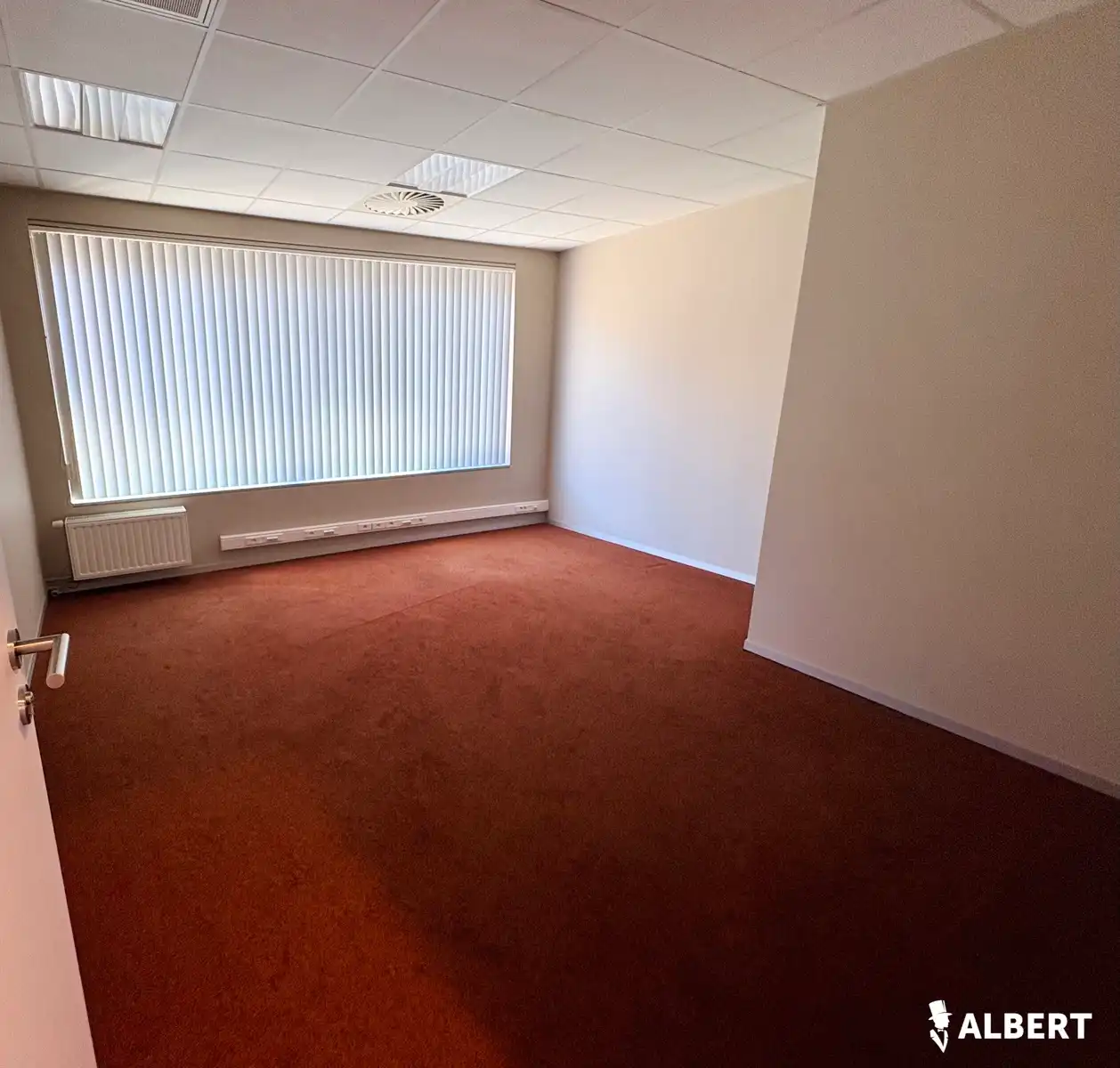 Lichtrijk handelspand van 497m2 op toplocatie! foto 25