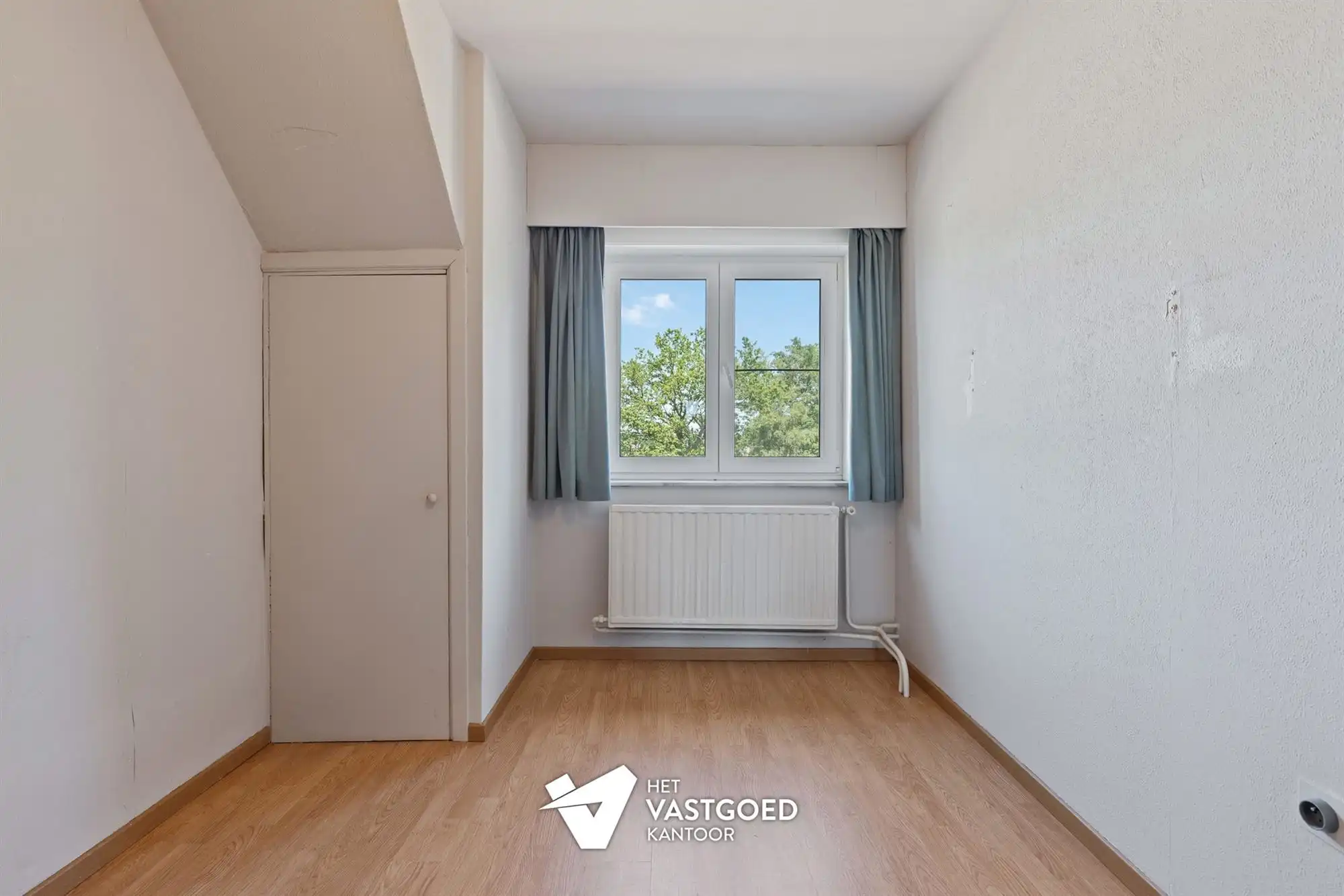 GERENOVEERDE, INSTAPKLARE WONING OP LEUKE LIGGING foto 14