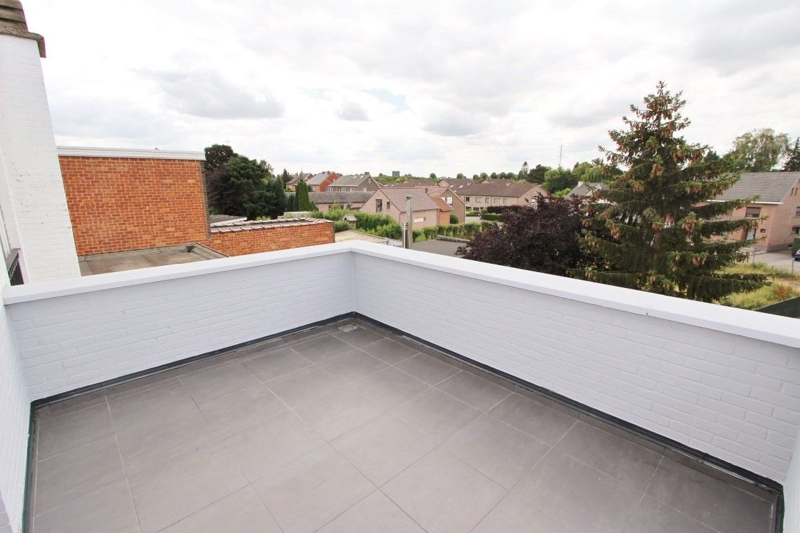 Bel-etage woning aan de rand van het centrum foto 4