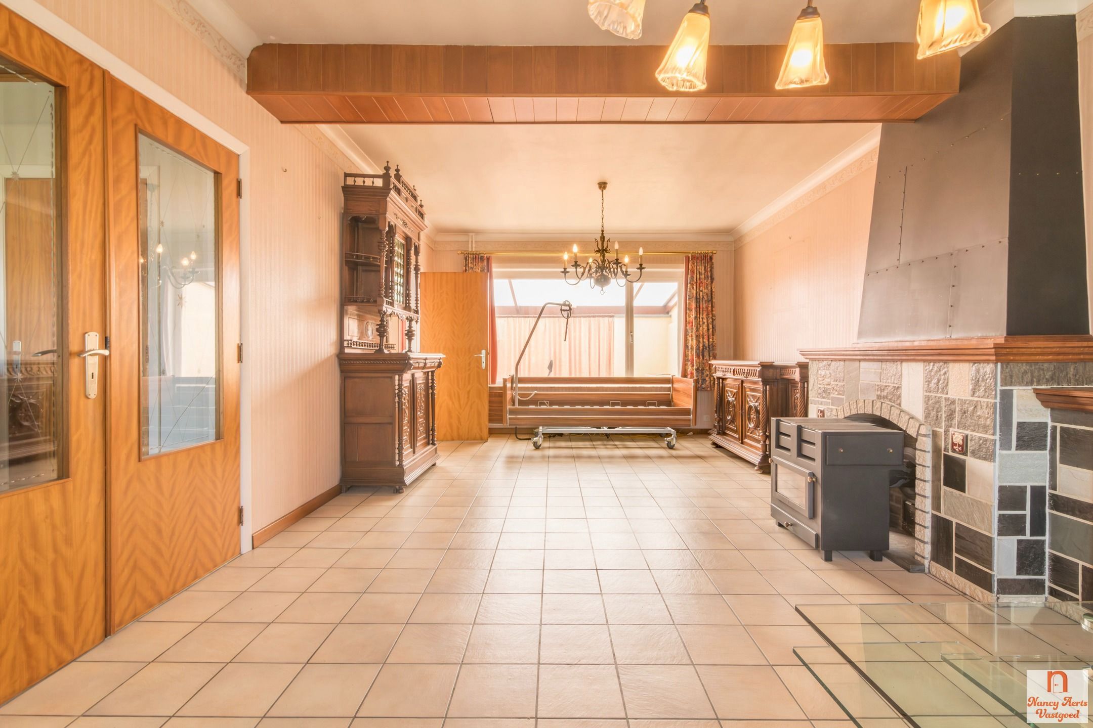 Charmante woning met grote tuin en renovatiemogelijkheden foto 11