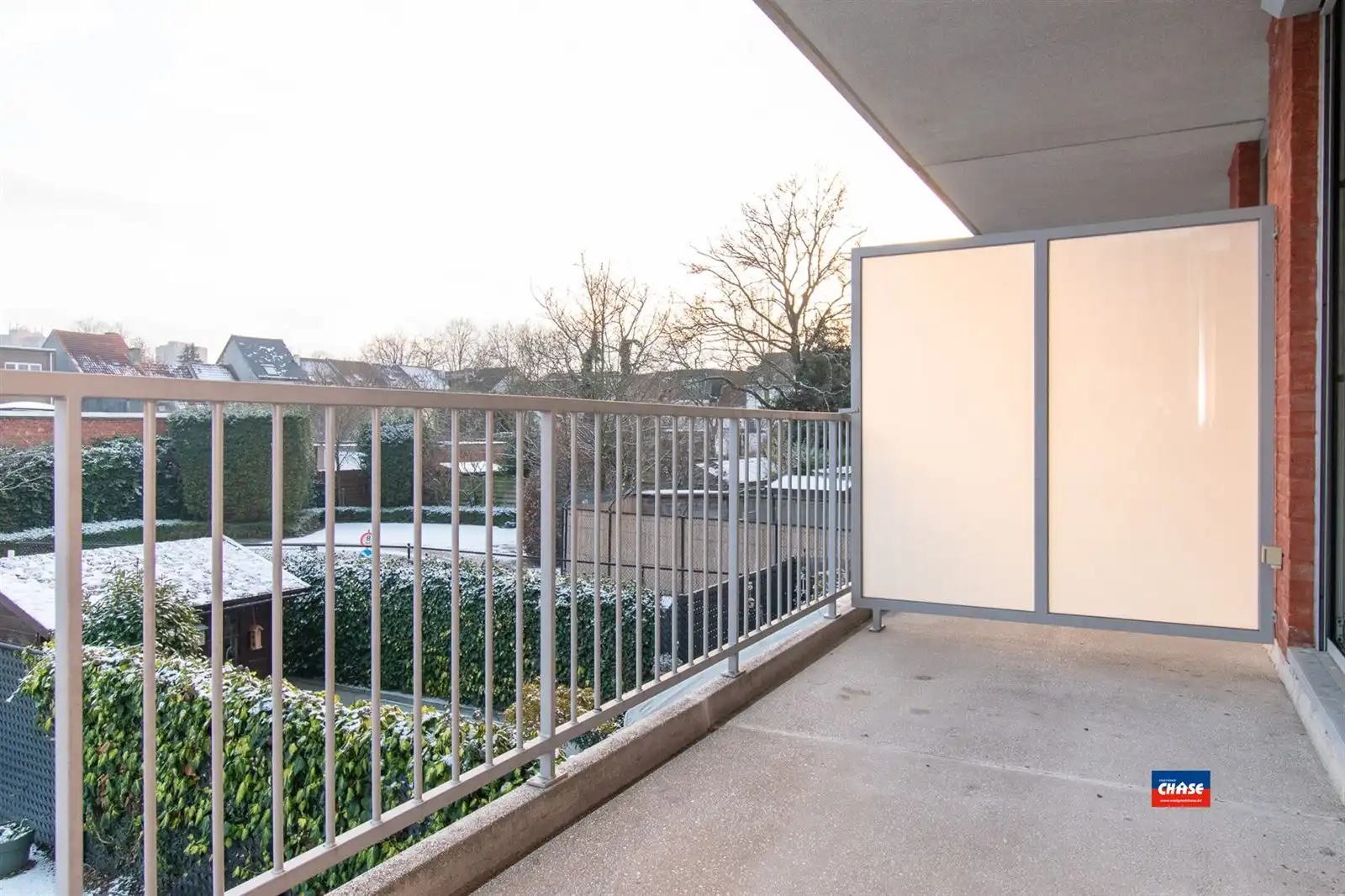 IN OPTIE !!! Ruim appartement met 2 slaapkamers en zonnig terras ! foto 5