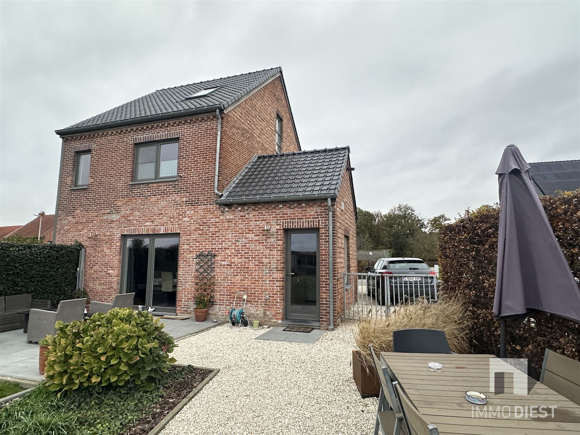 Instapklare woning met 3 slaapkamers en zonnige tuin foto 16