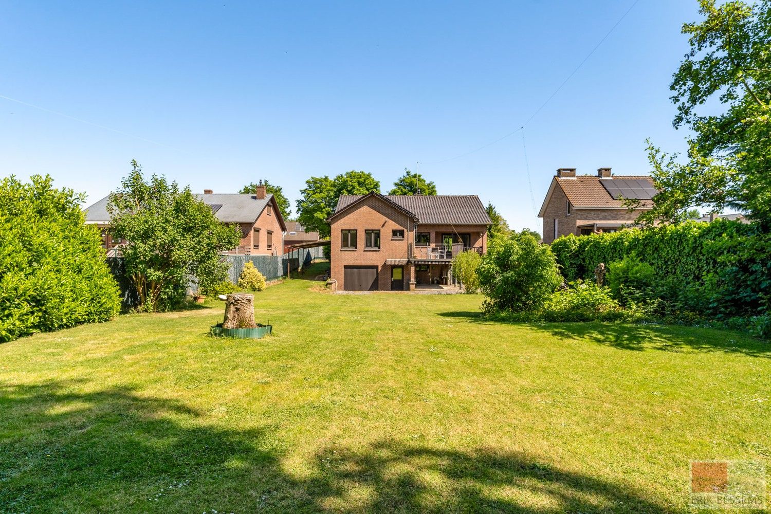 Vrijstaande woning uit 1981 op een ruim perceel in Rekem. Woonopp. 120 m² en perceel 1180 m². foto 31