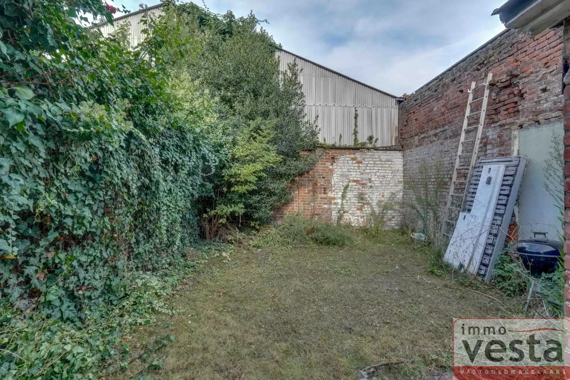 Degelijke eengezinswoning nabij centrum foto 21