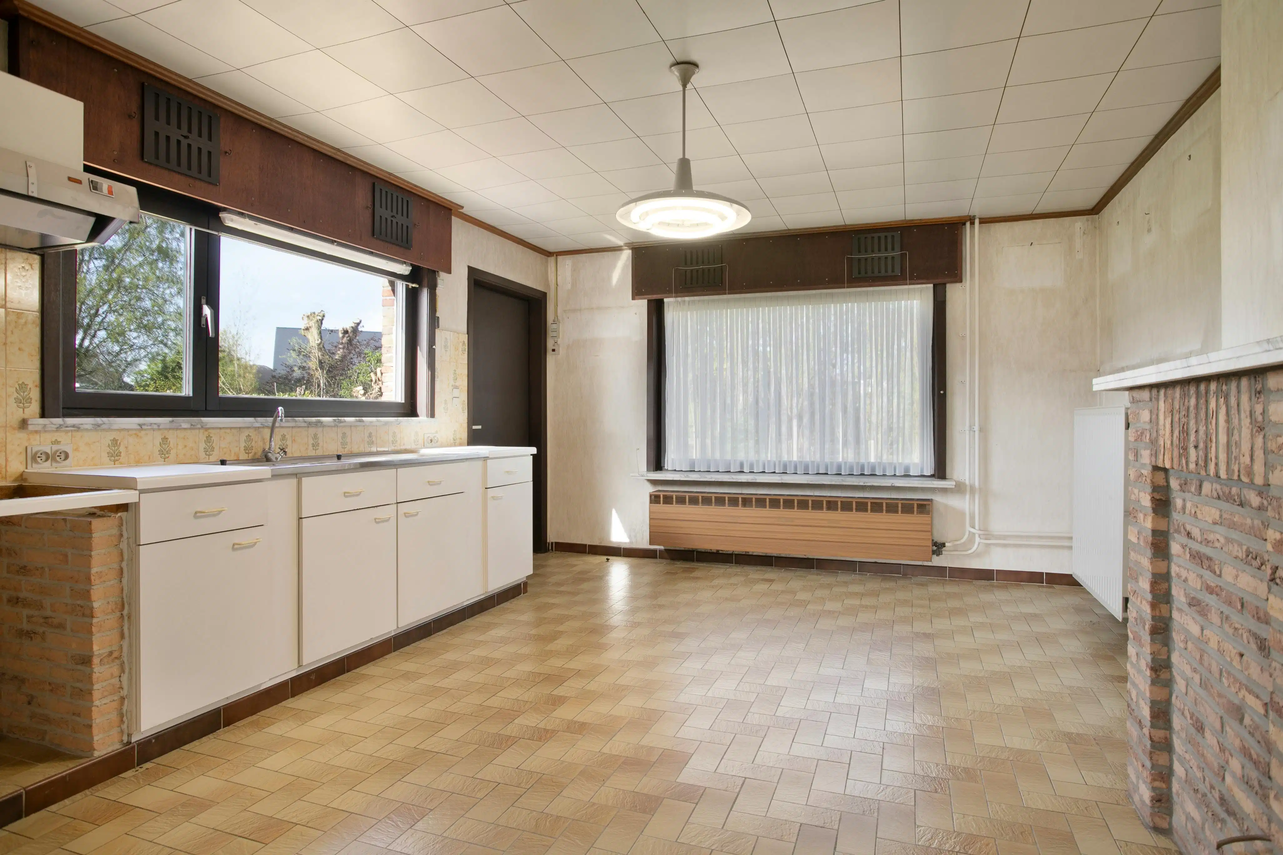 Te renoveren woning te koop in Lotenhulle (Rozenlaan)  foto 5