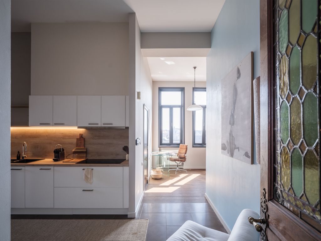 Omgeving Kouter – Grandeur, volume & toplocatie. Bijzonder ruim en karaktervol 3-slaapkamer appartement in het hart van Gent. foto 9