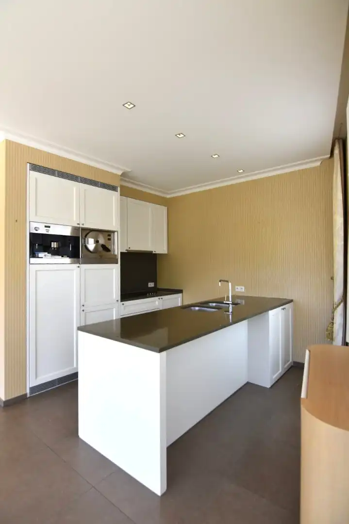 Luxe hoekappartement aan stadspark foto 8