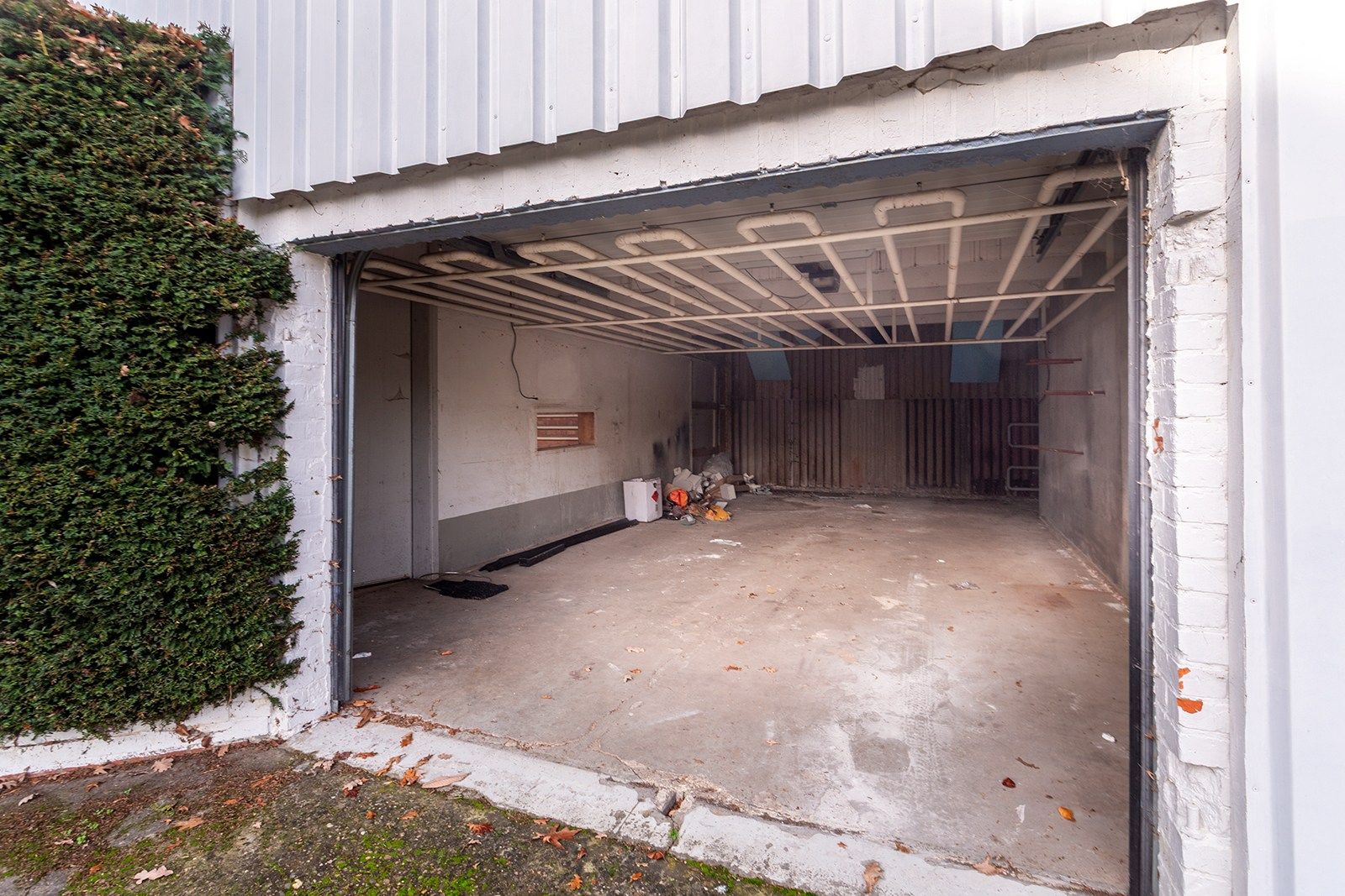 Villa met grote tuin, magazijn én weiland foto 21