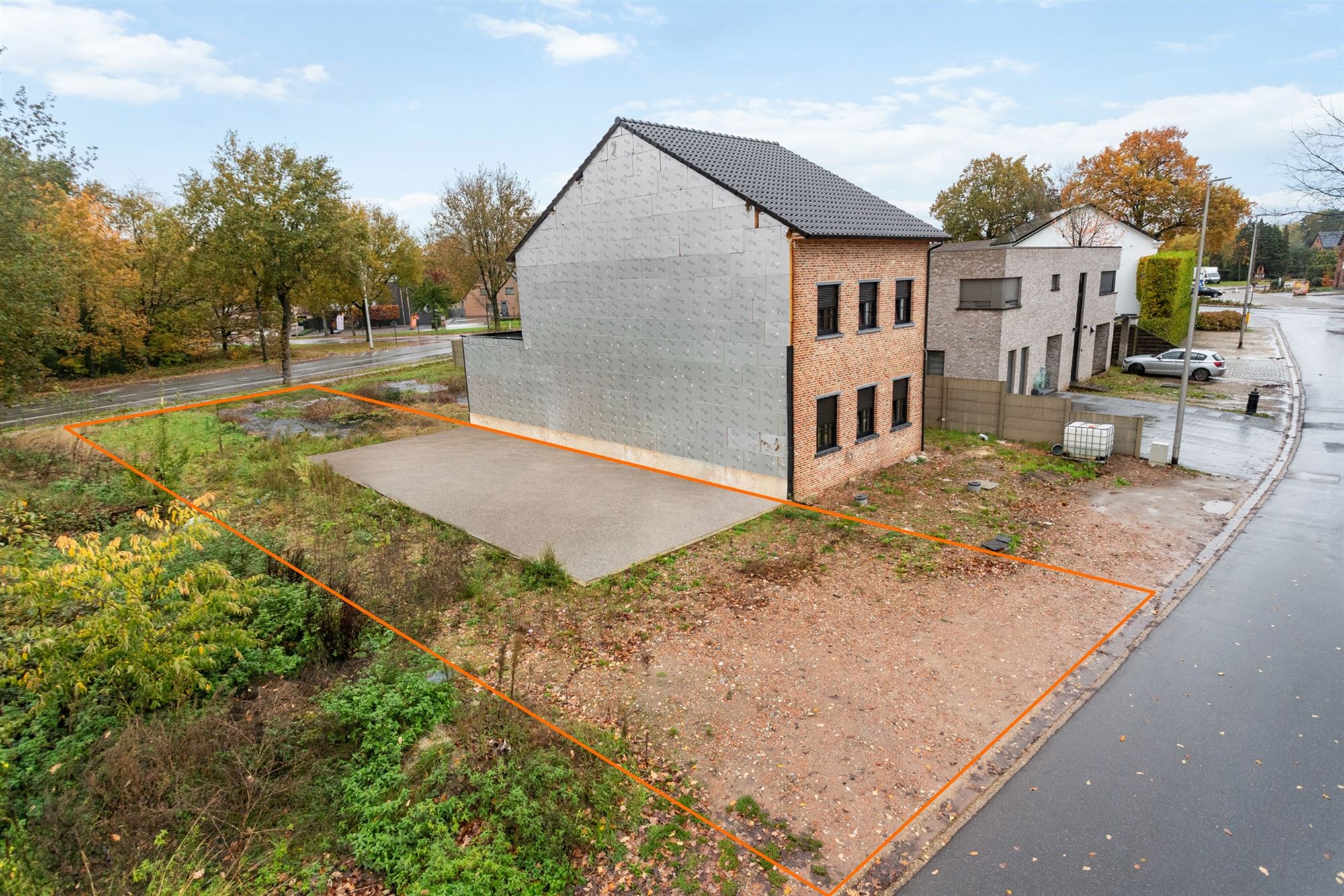 BOUWGROND VAN 3A71CA OP EEN RUSTIGE LOCATIE IN DE NABIJHEID VAN HET CENTRUM VAN BEVERLO foto {{pictureIndex}}