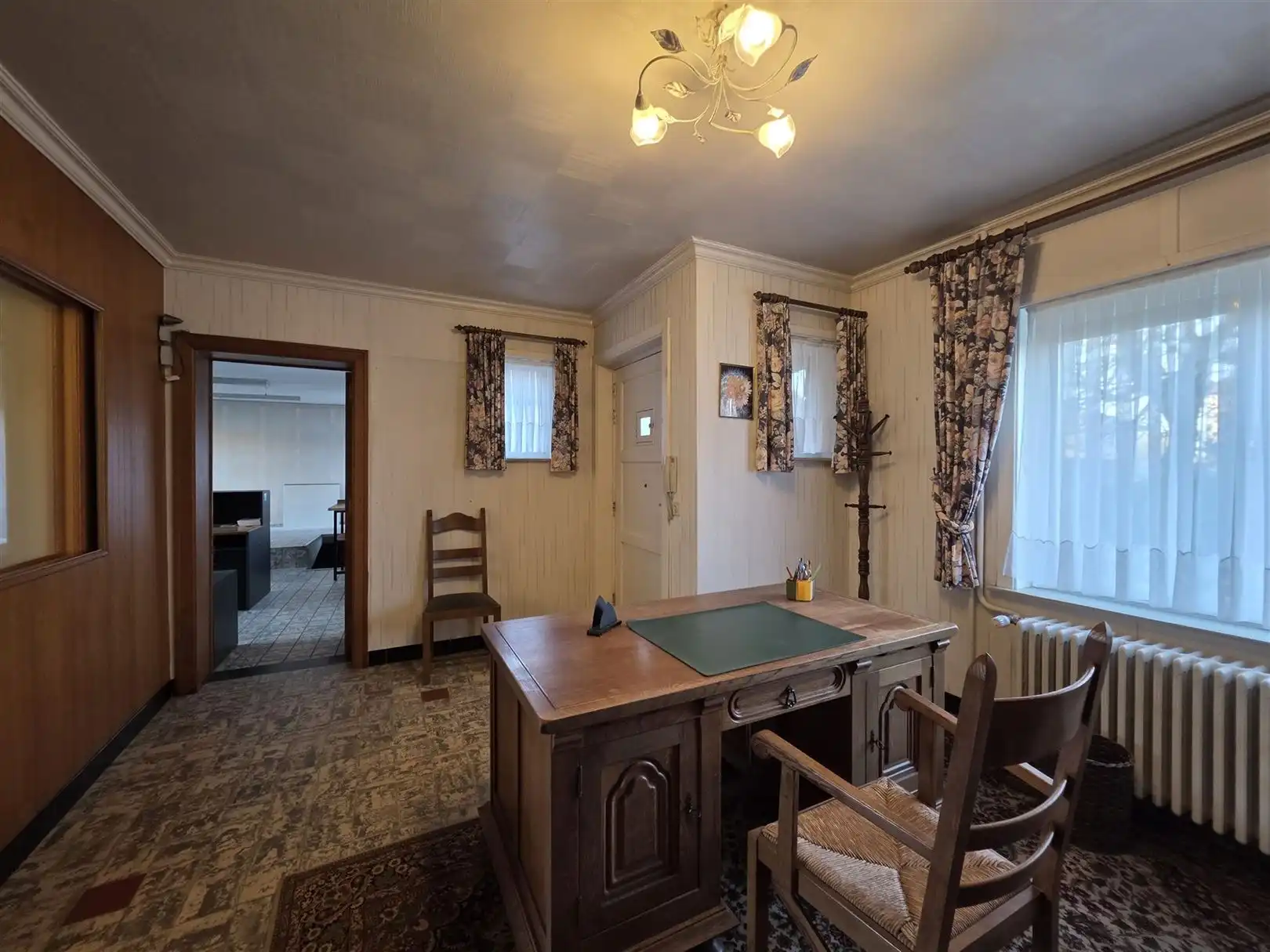 Zeer ruime woning + loods/atelier op 21 are 50 ca foto 6