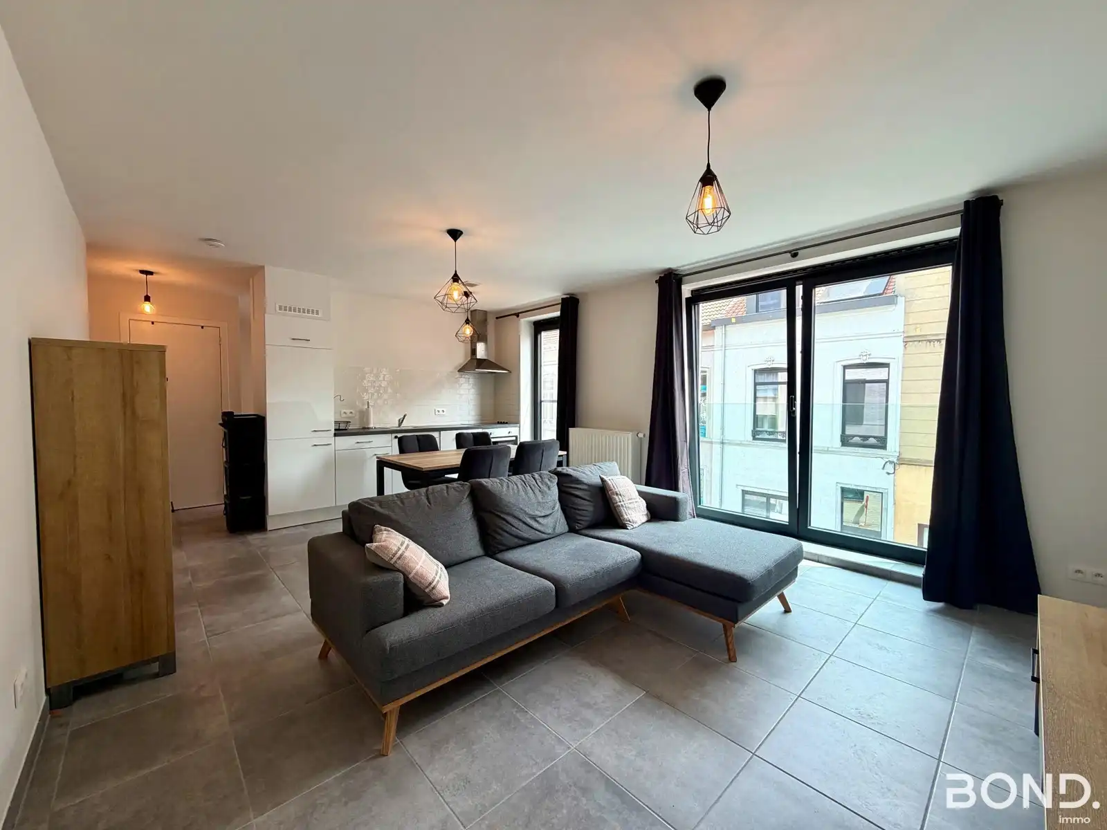 Gemeubeld appartement met 1 slaapkamer op toplocatie!  foto 3