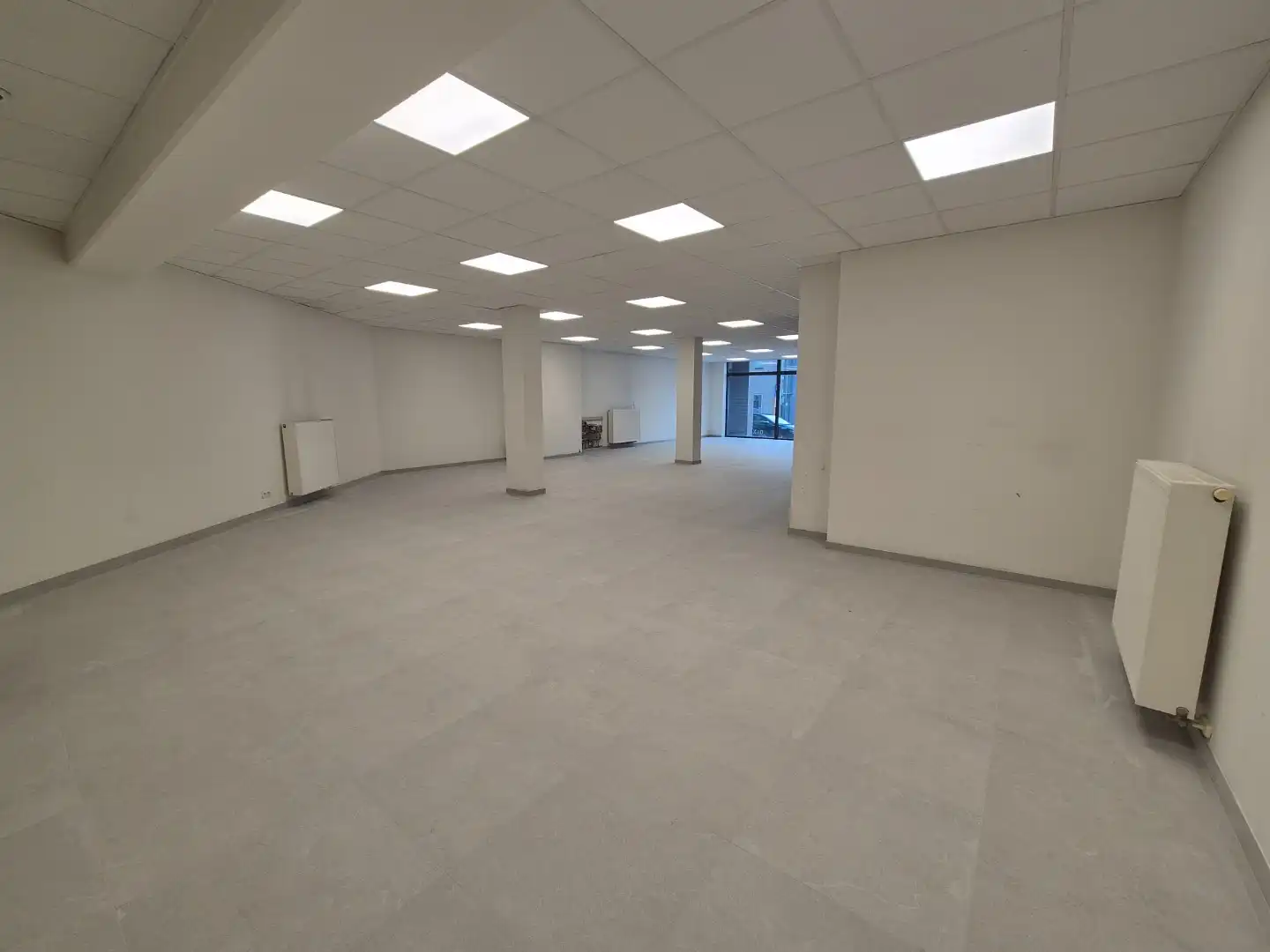 Commerciële ruimte te huur foto 5