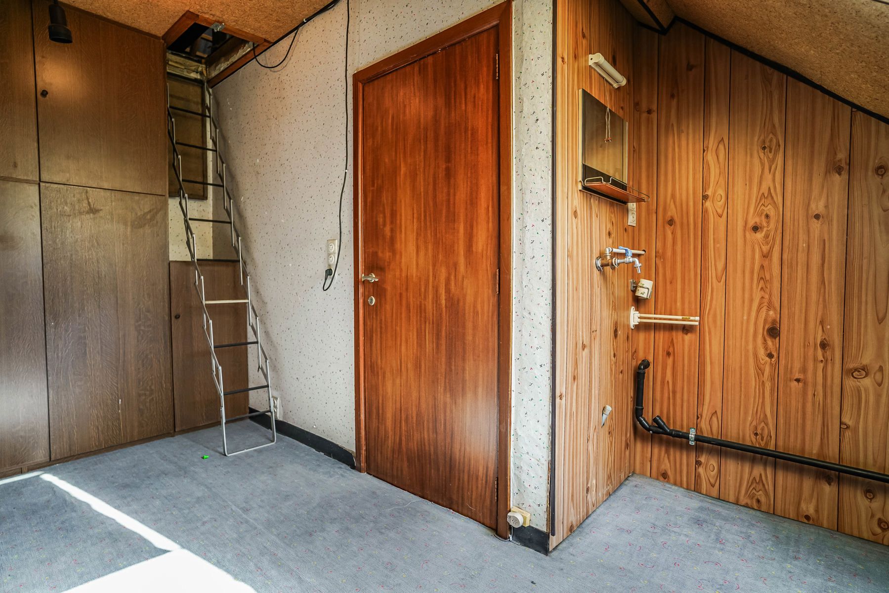 Uitstekend gelegen, te renoveren halfopen bebouwing met prachtige tuin te Londerzeel foto 17