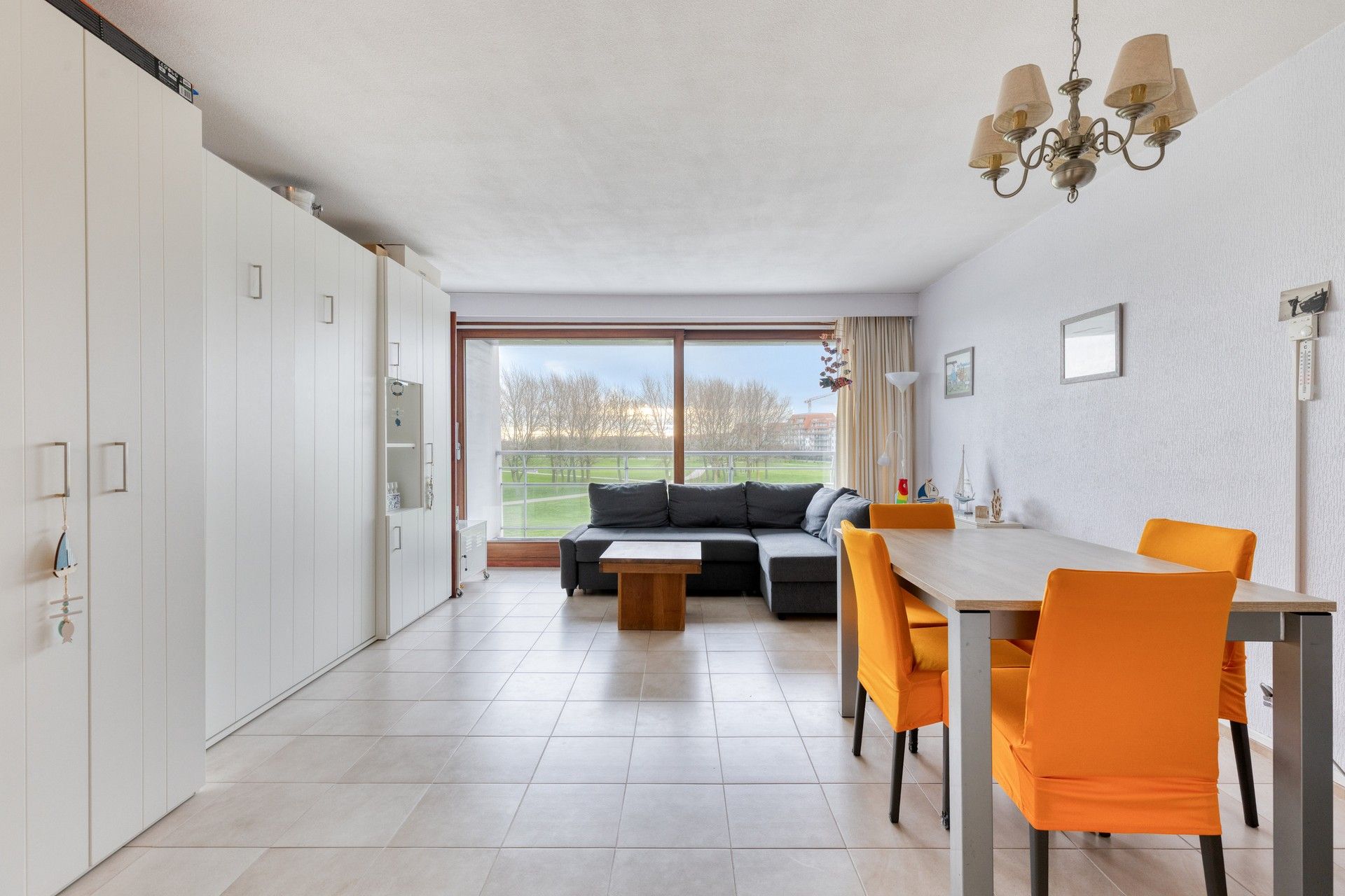 Zonnige studio met zicht op het park, Nieuwpoort foto {{pictureIndex}}