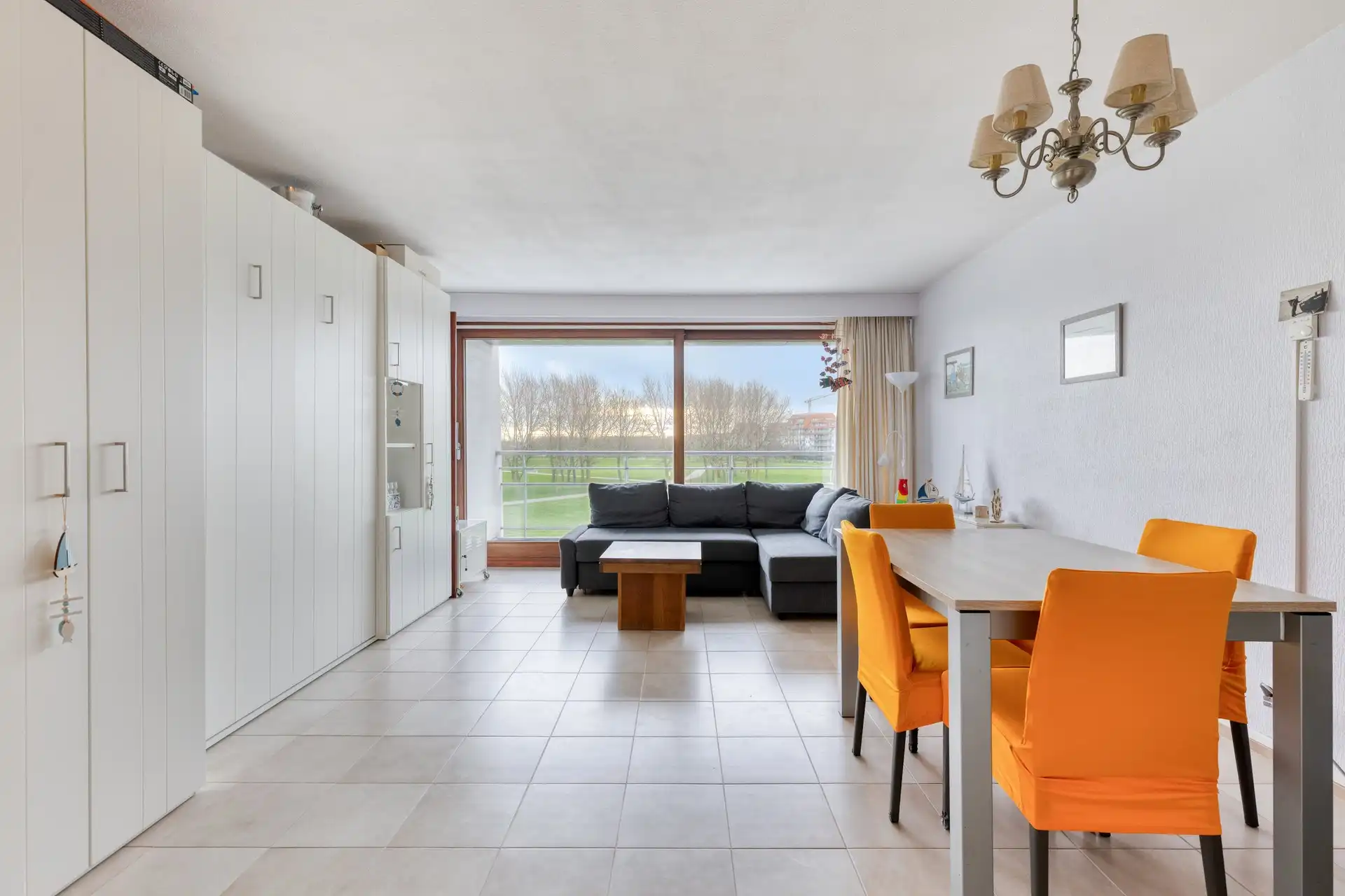 Zonnige studio met zicht op het park, Nieuwpoort foto {{pictureIndex}}