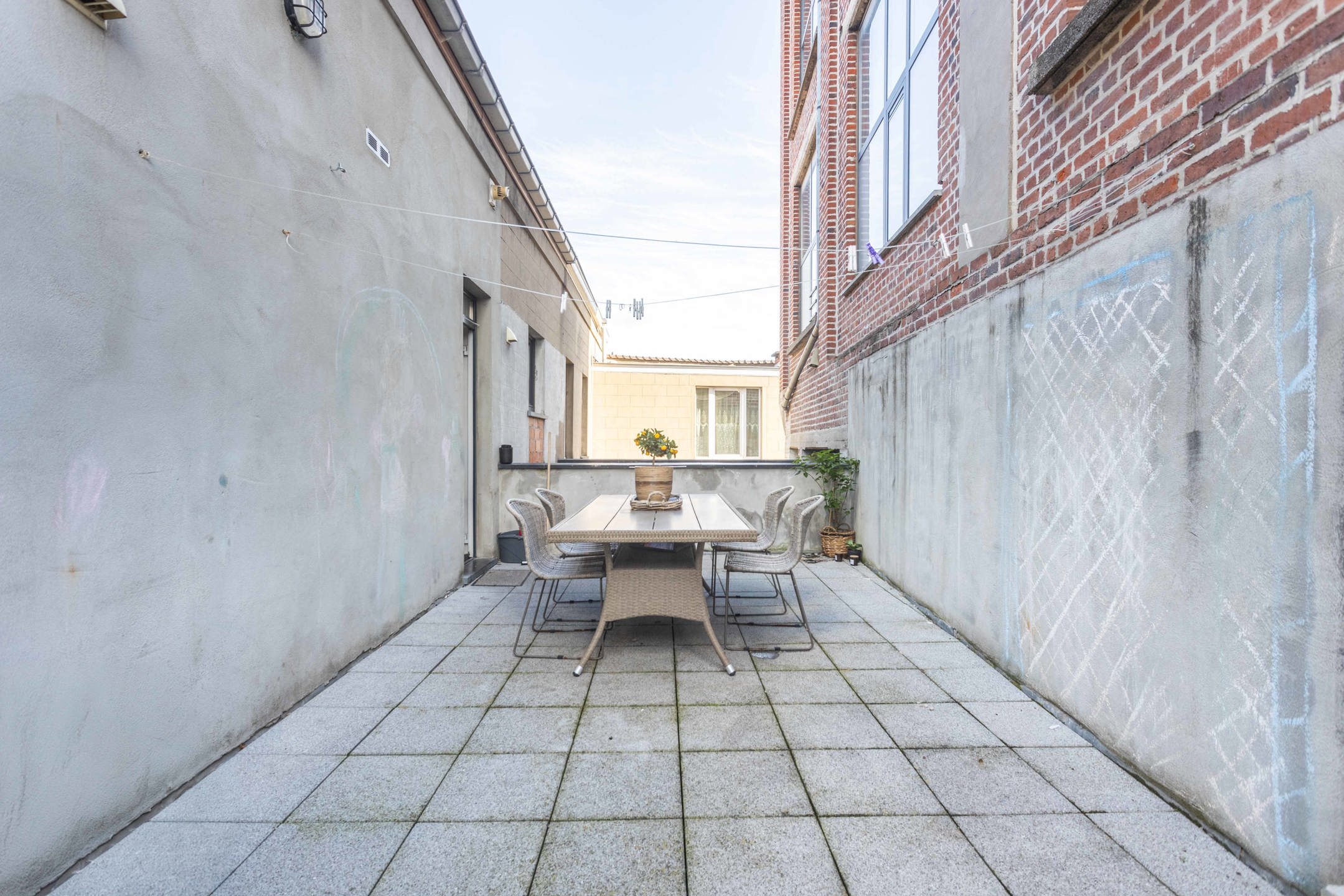 Ruim appartement met terras vlakbij het station & centrum! foto 7