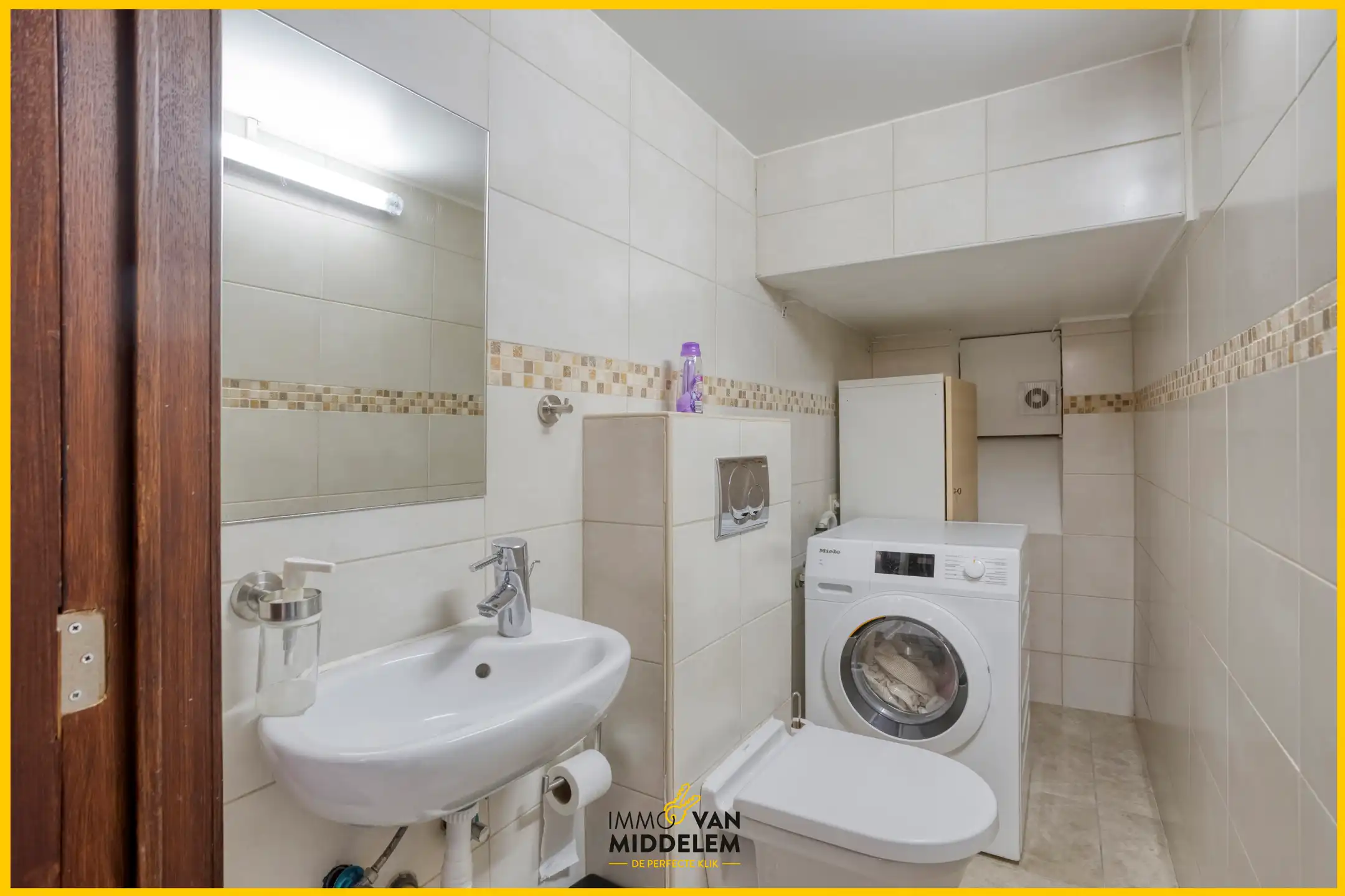 GERENOVEERDE BEL-ÉTAGE MET 3 SLAAPKAMERS EN TUIN foto 18