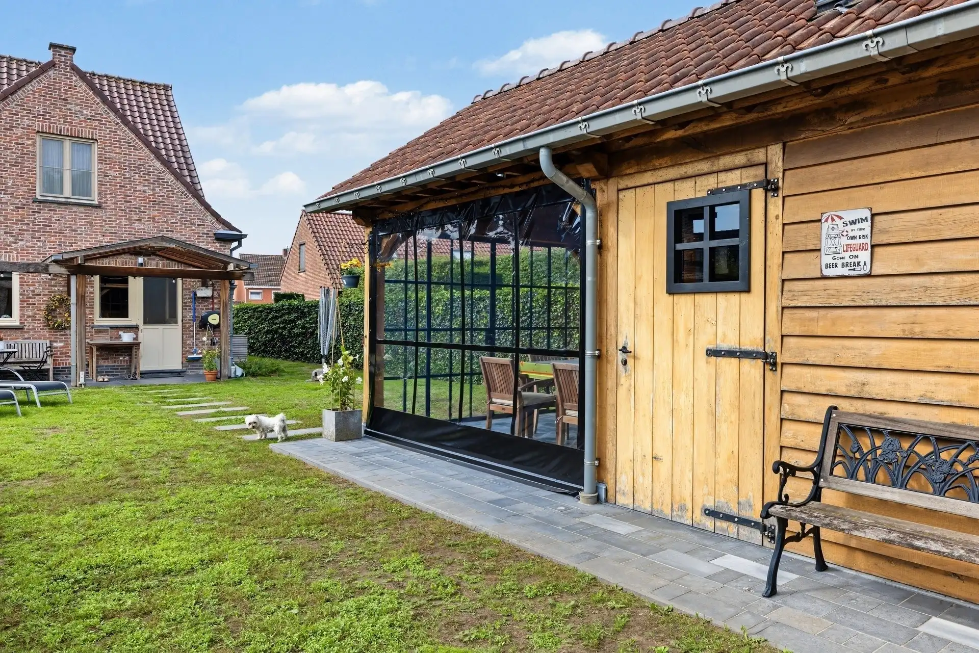 Ruime gezinswoning in klassiek landelijke stijl met aanpalende werkplaats van ca. 435m² foto 31