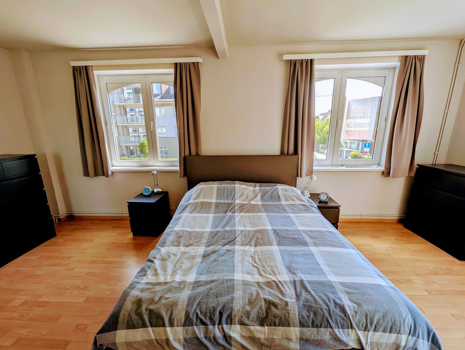 Instapklare parel in Koksijde-Bad met garage, nieuwe keuken en 4 slaapkamers! foto 14