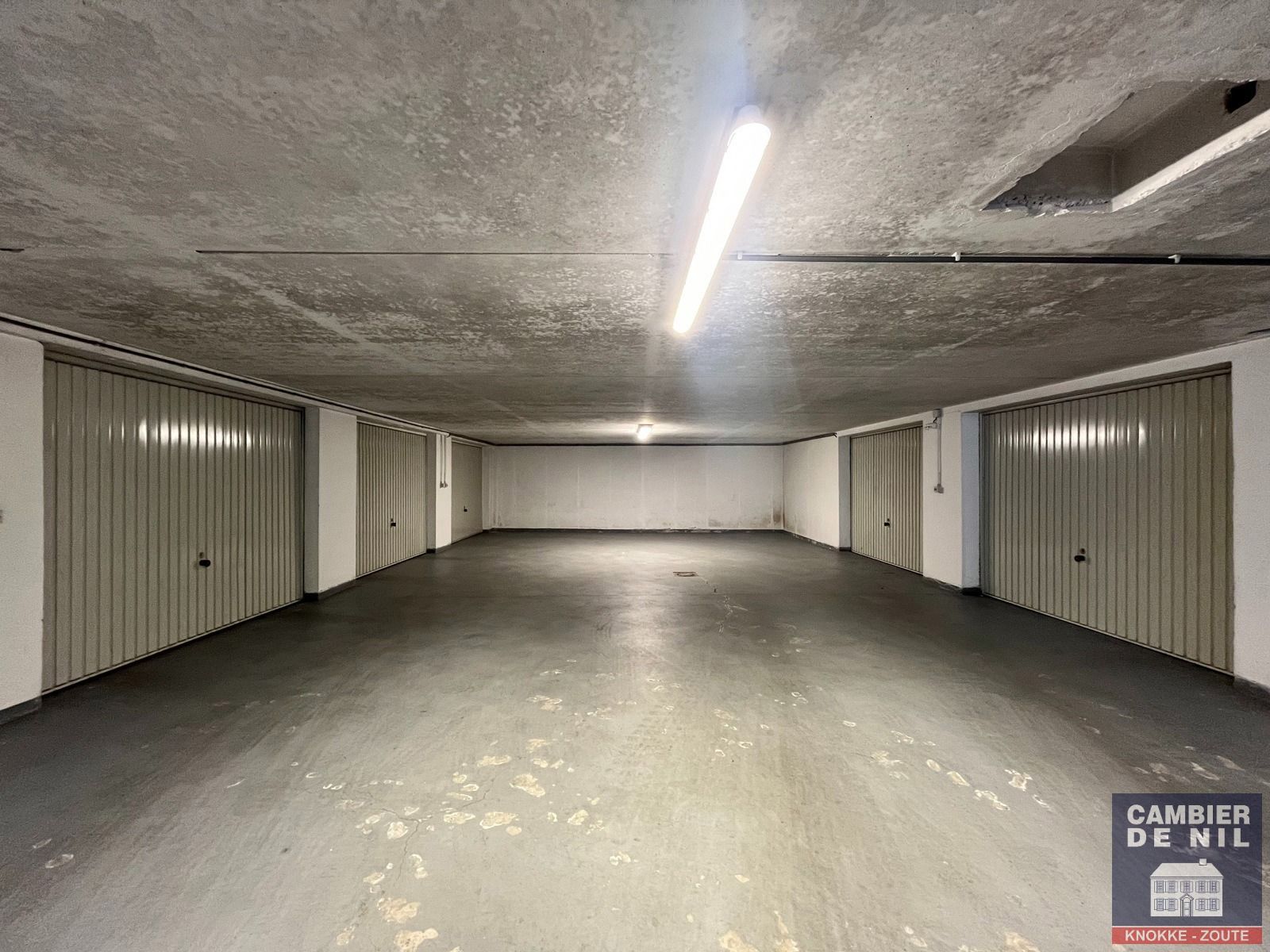 Prachtig ongemeubeld appartement op enkele stappen van het Albertplein!  foto 26