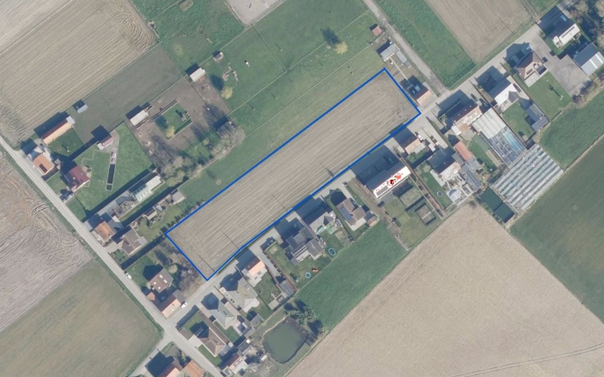 Perceel landbouwgrond te koop te Langemark foto {{pictureIndex}}