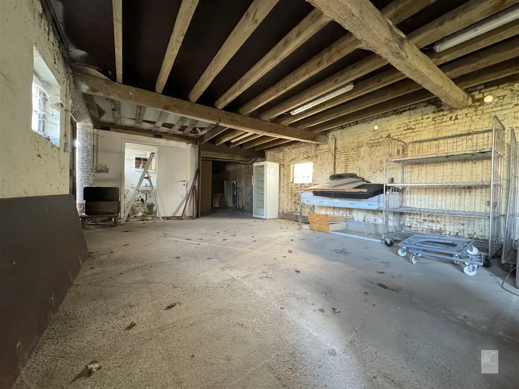 Mooi perceel met vrijstaande woning en groot potentieel! foto 8