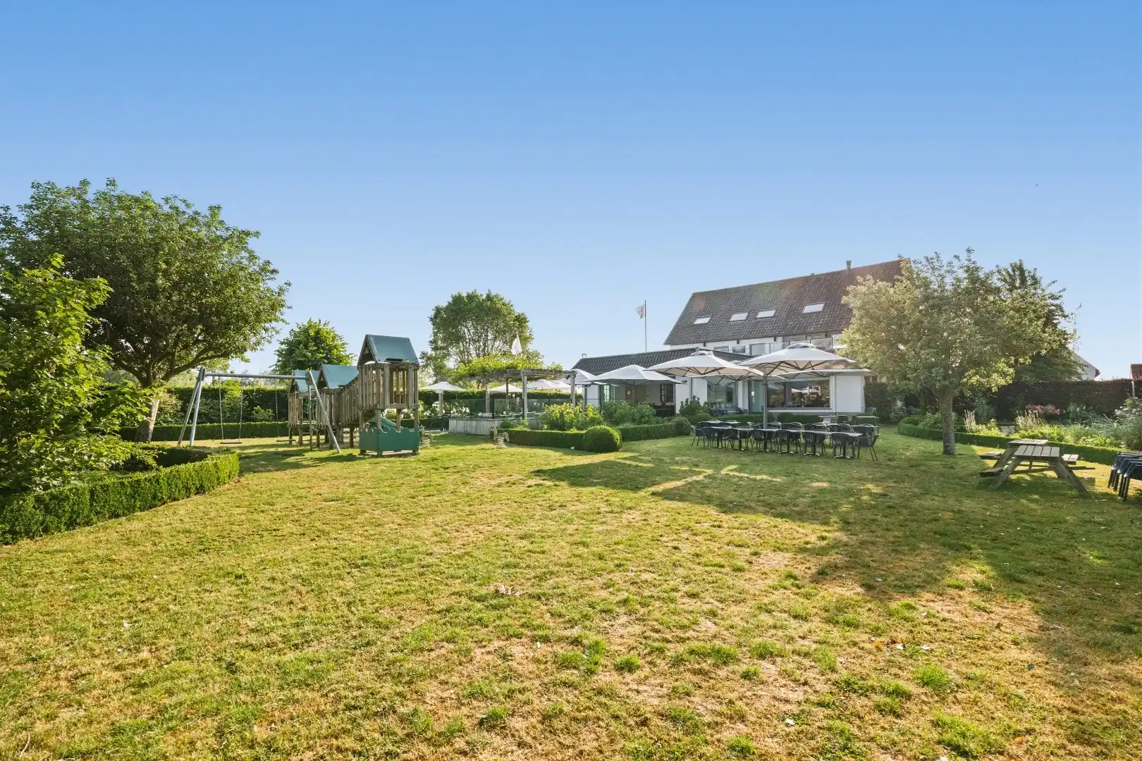 Restaurant met privéwoning en 2 B&B-kamers op 4.370 m² foto 29
