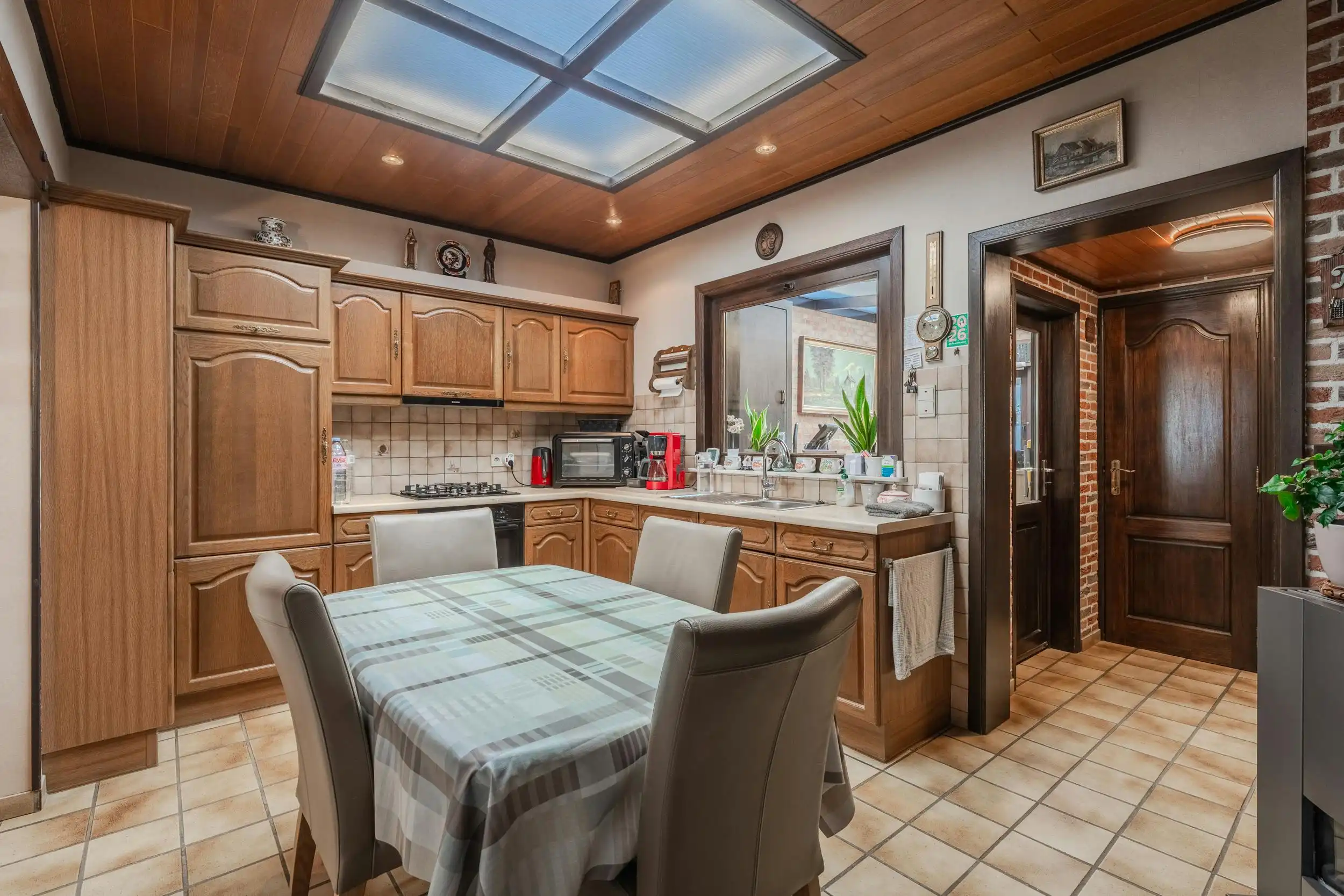 Huis te koop in Ieper met zongerichte tuin én garage foto 12