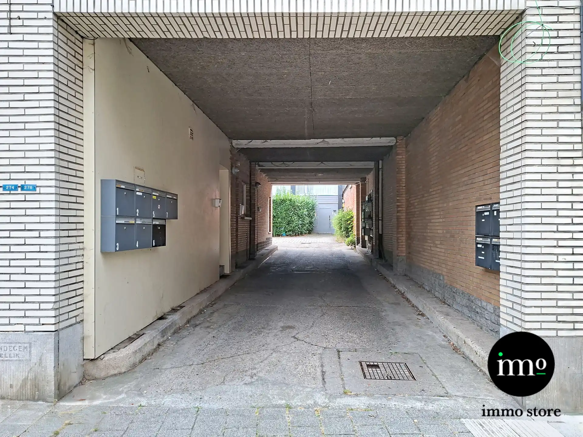Ruim 2-slaapkamerappartement met privétuin foto 20