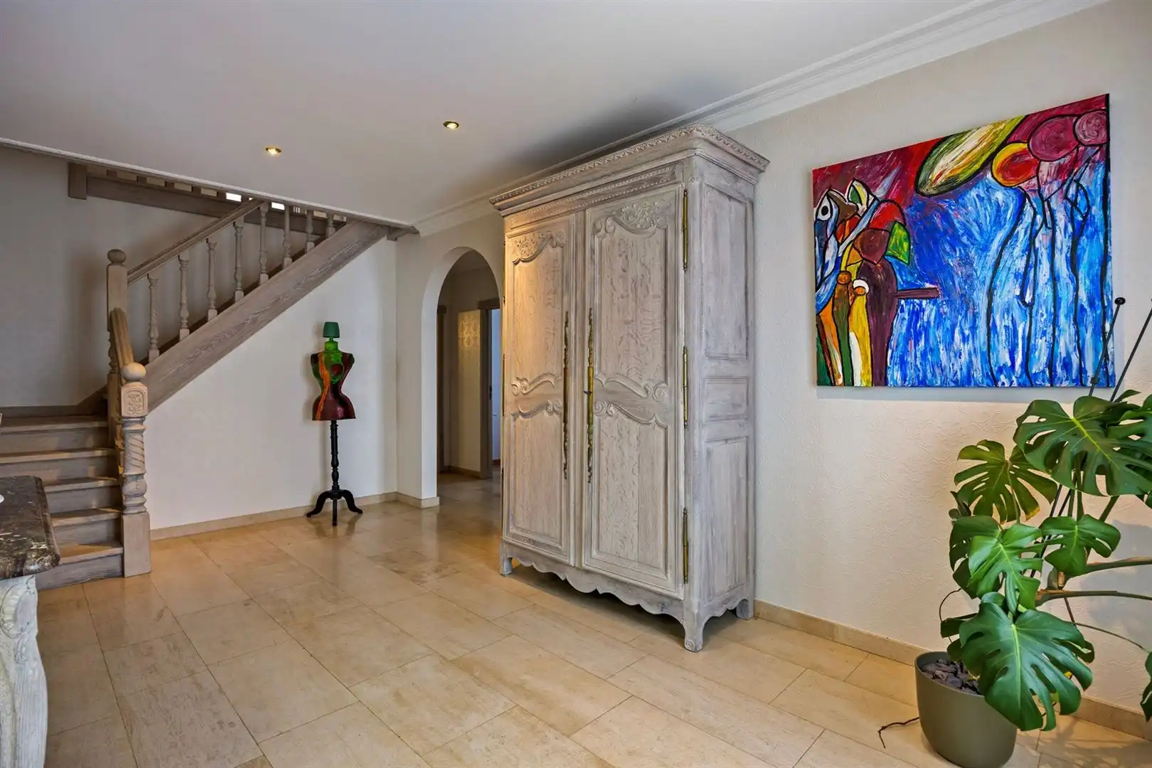 Exclusieve Villa met Luxe afwerking en idyllische tuin. foto 4