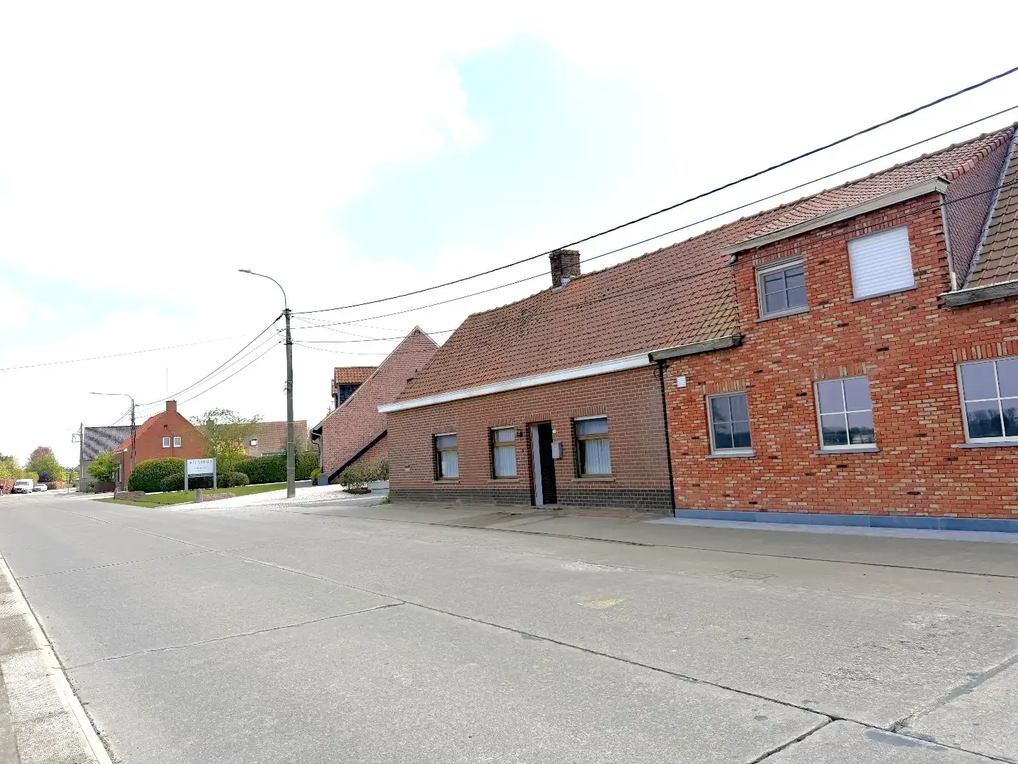 Woning met 3 slaapkamers en garage foto 2