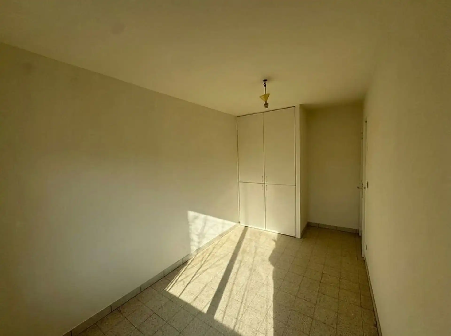 Gelijkvloers appartement met garage foto 7