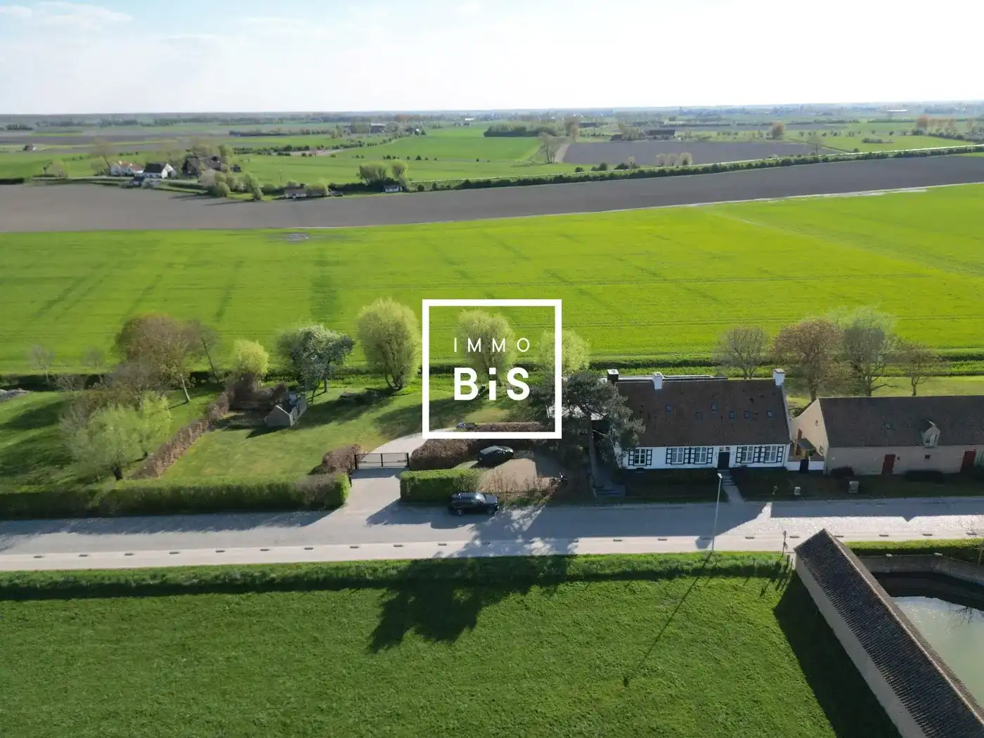 Uitzonderlijk,volledig gerenoveerde hoeve vlakbij het Zoute foto 23