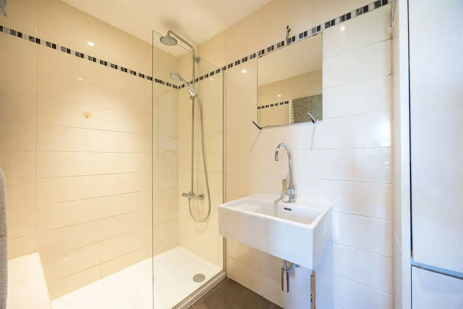 Architecturaal wonen met zicht over Antwerpen-Zuid foto 18