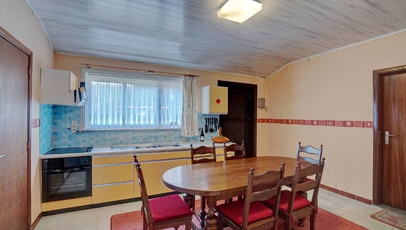 Hoeve van 300m² op 1 hectare 77 met achterliggende weiden foto 13