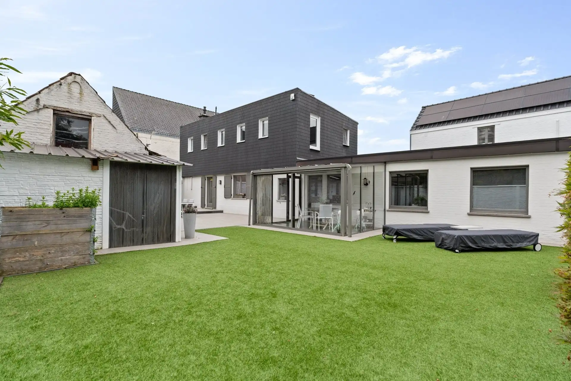 Energiezuinige woning met 3 slaapkamers, aparte garage en fraai aangelegde tuin op rustige ligging te Berlare foto 15