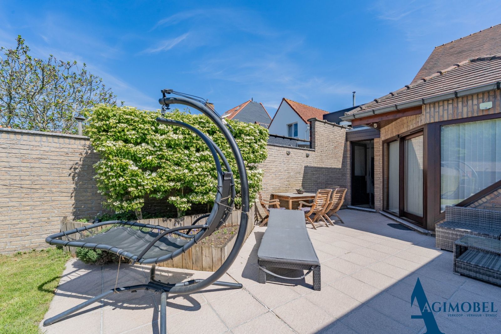 Charmante woning in het Hart van Knokke met 3 slaapkamers, tuin en garage. foto 5