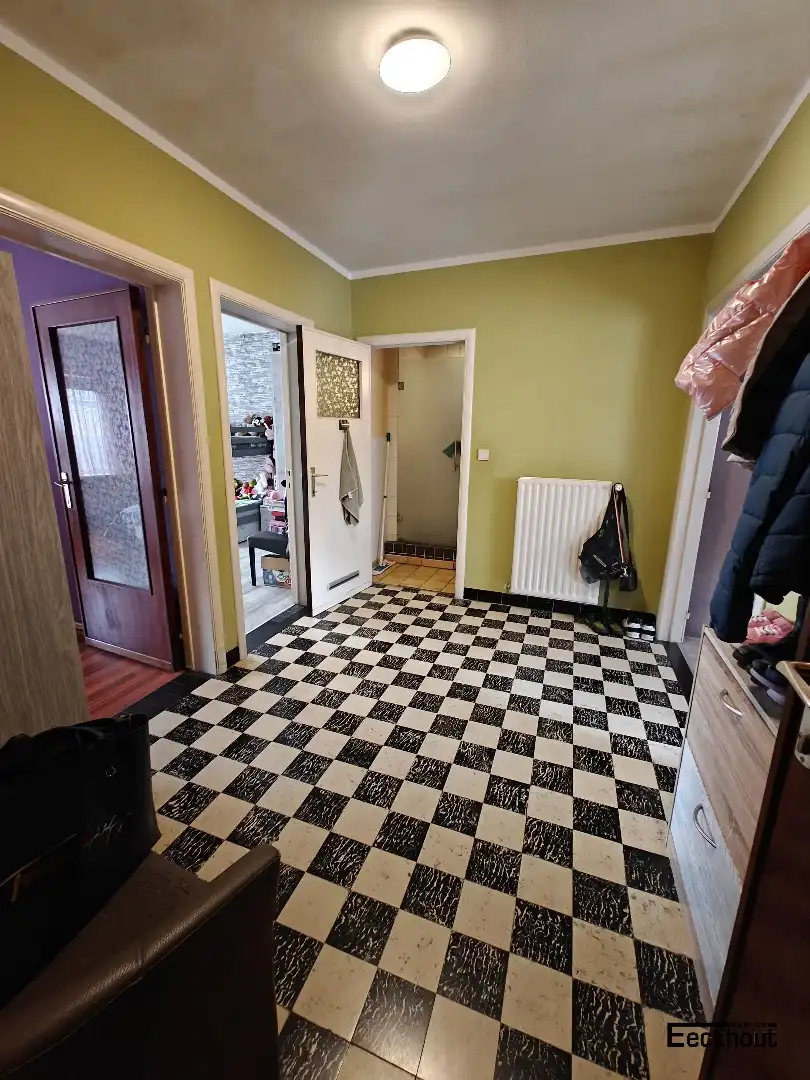 Opbrengsteigendom bestaande uit 3 appartementen en garage in Oostende! foto 12