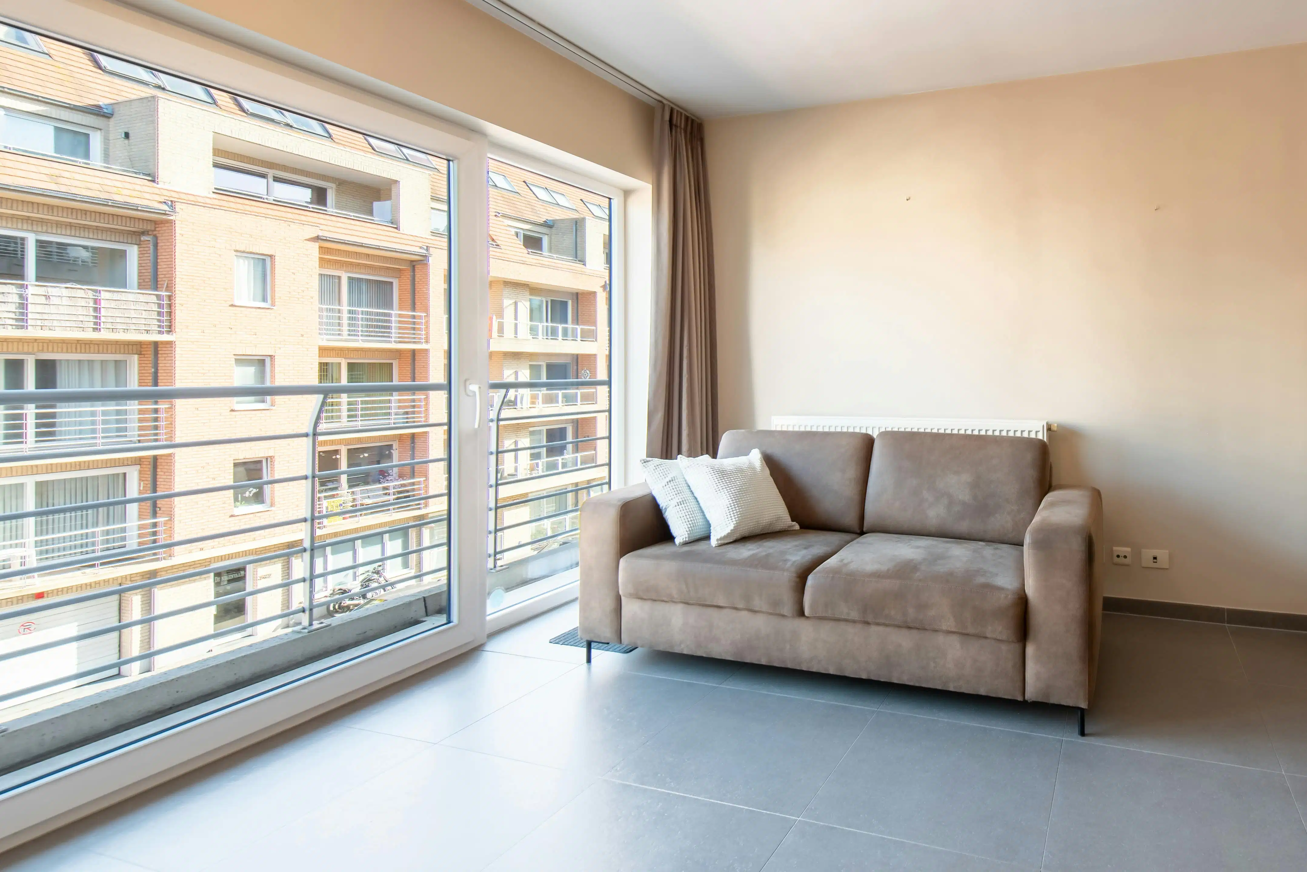 Instapklaar appartement te koop met terras te Oostende foto 17